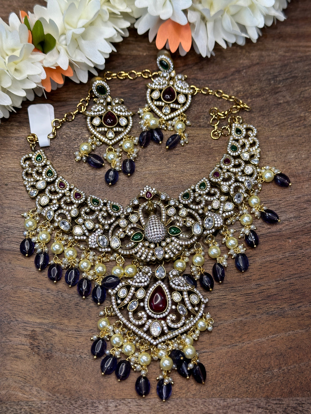 Victorian finish necklace with earring