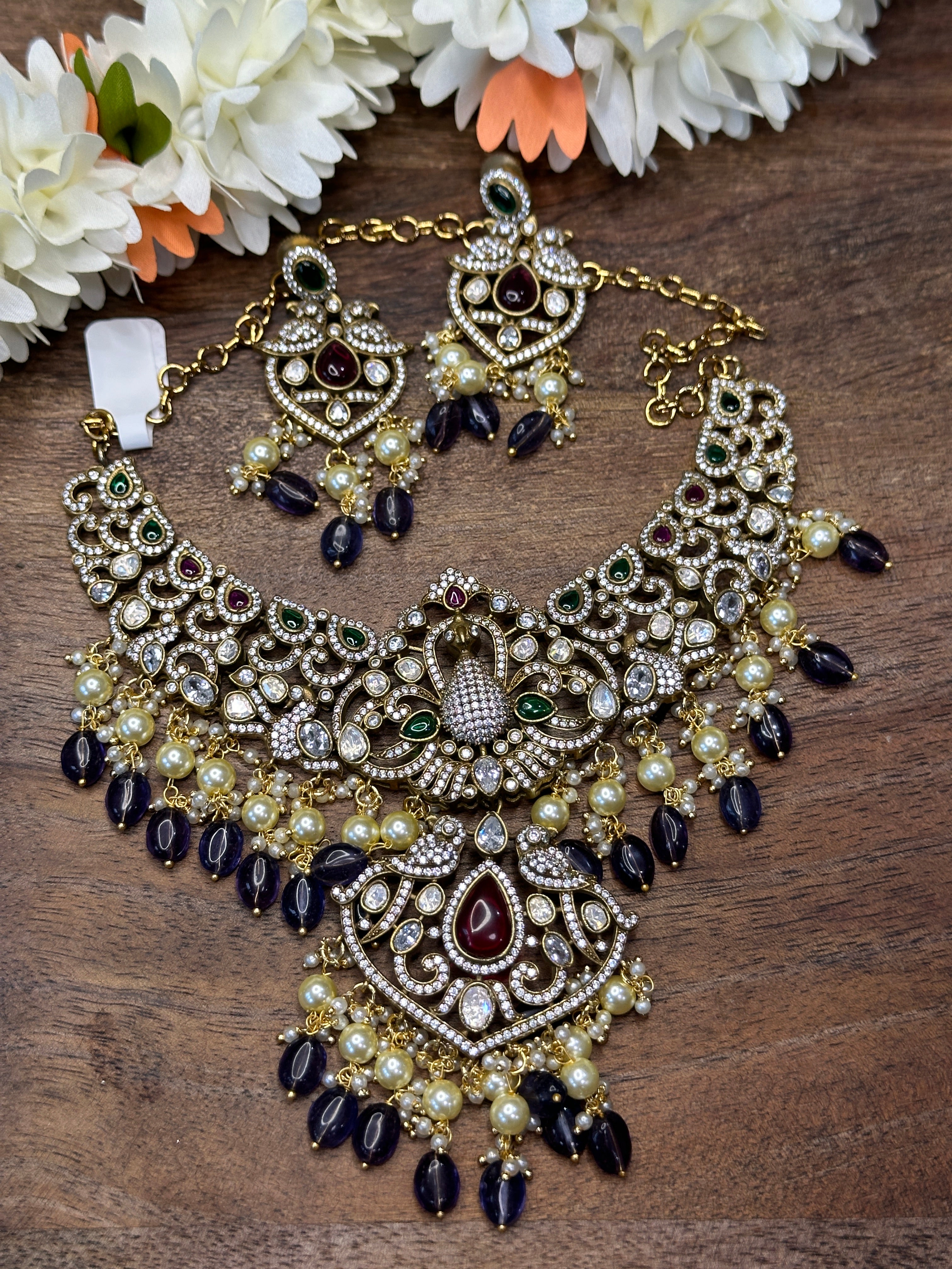 Victorian finish necklace with earring