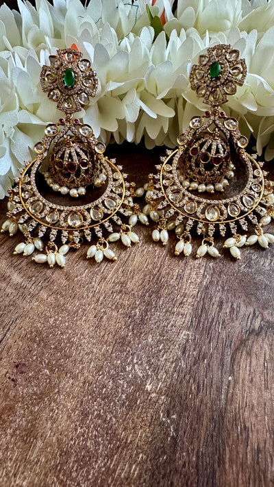 Chandbali with green stone