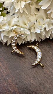 White kundan stone ear cuff