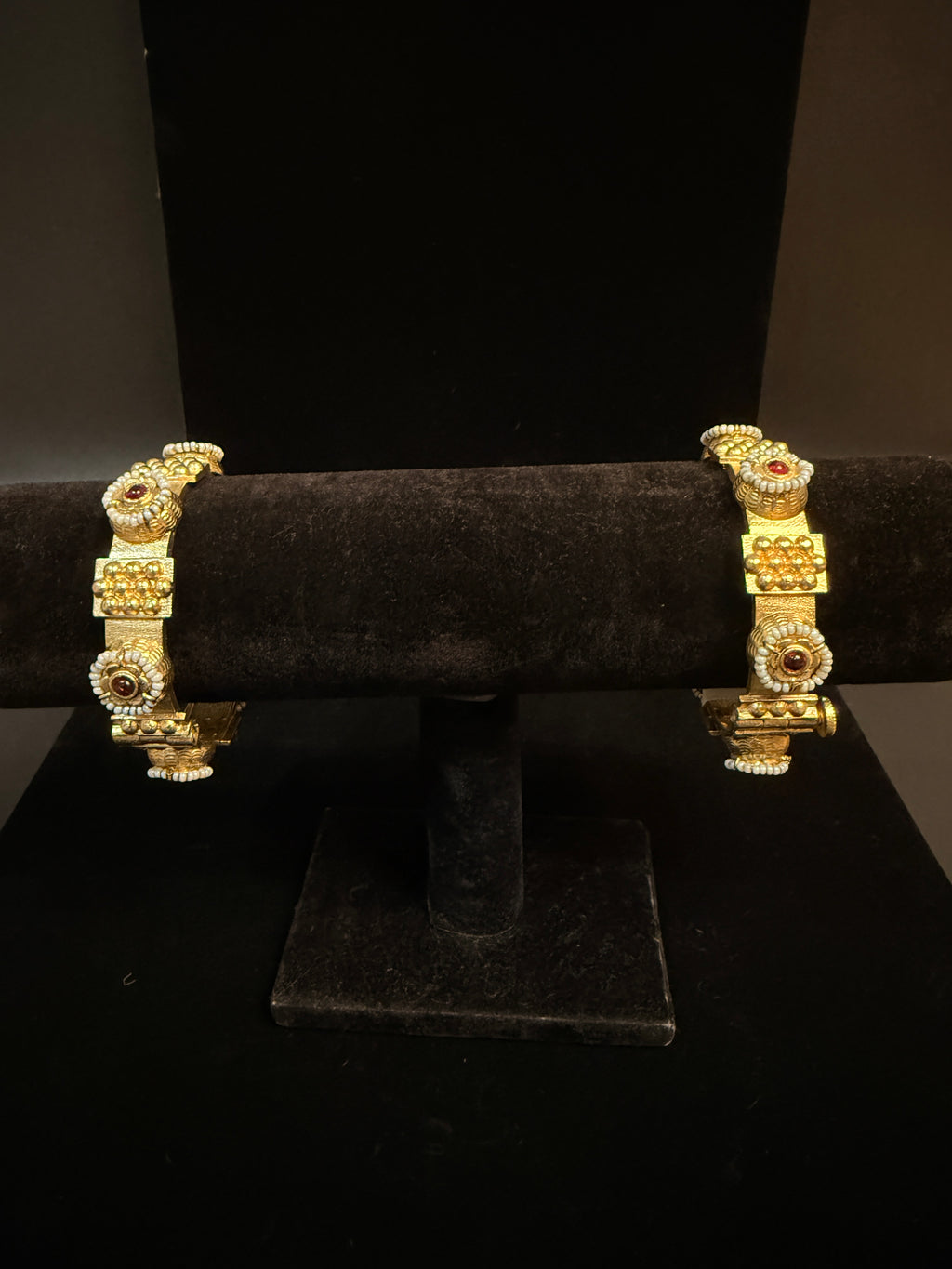 Handmade Gold openable kada (fits 2.4 to 2.8)