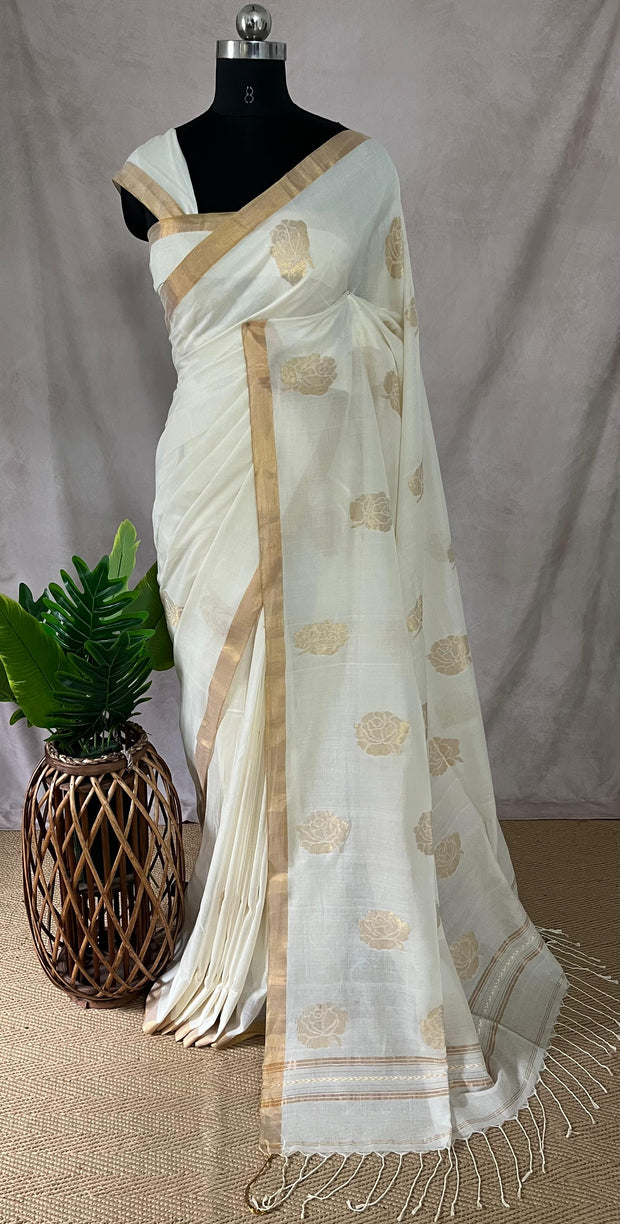 Mul cotton saree with handwoven rose design, with BP