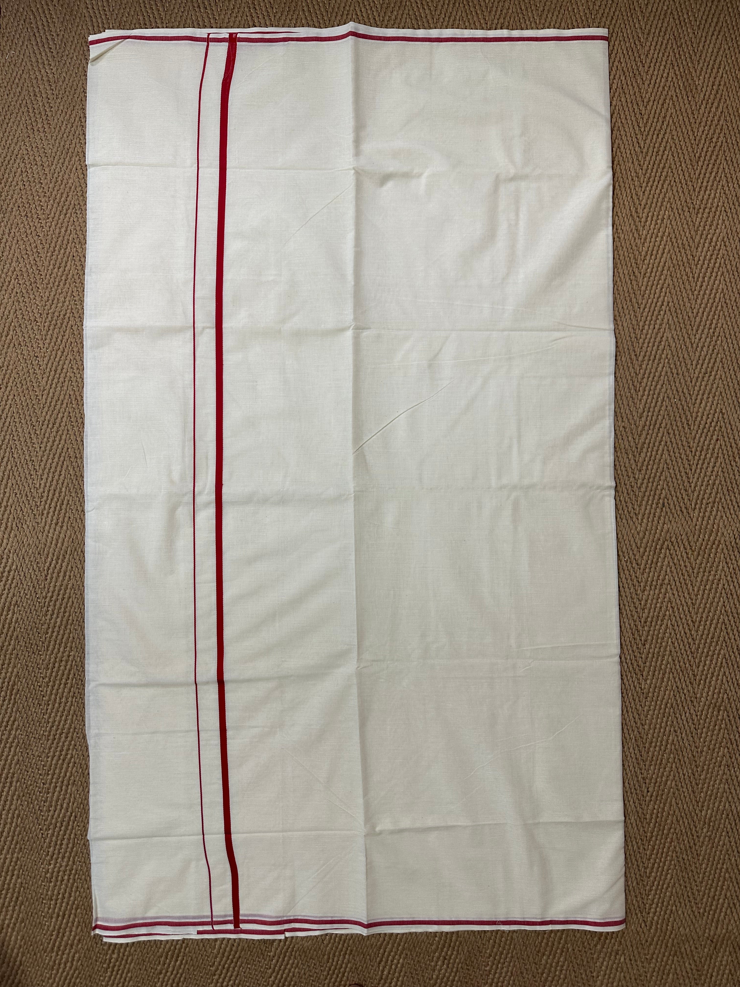 Puliyilakkara saree with red border