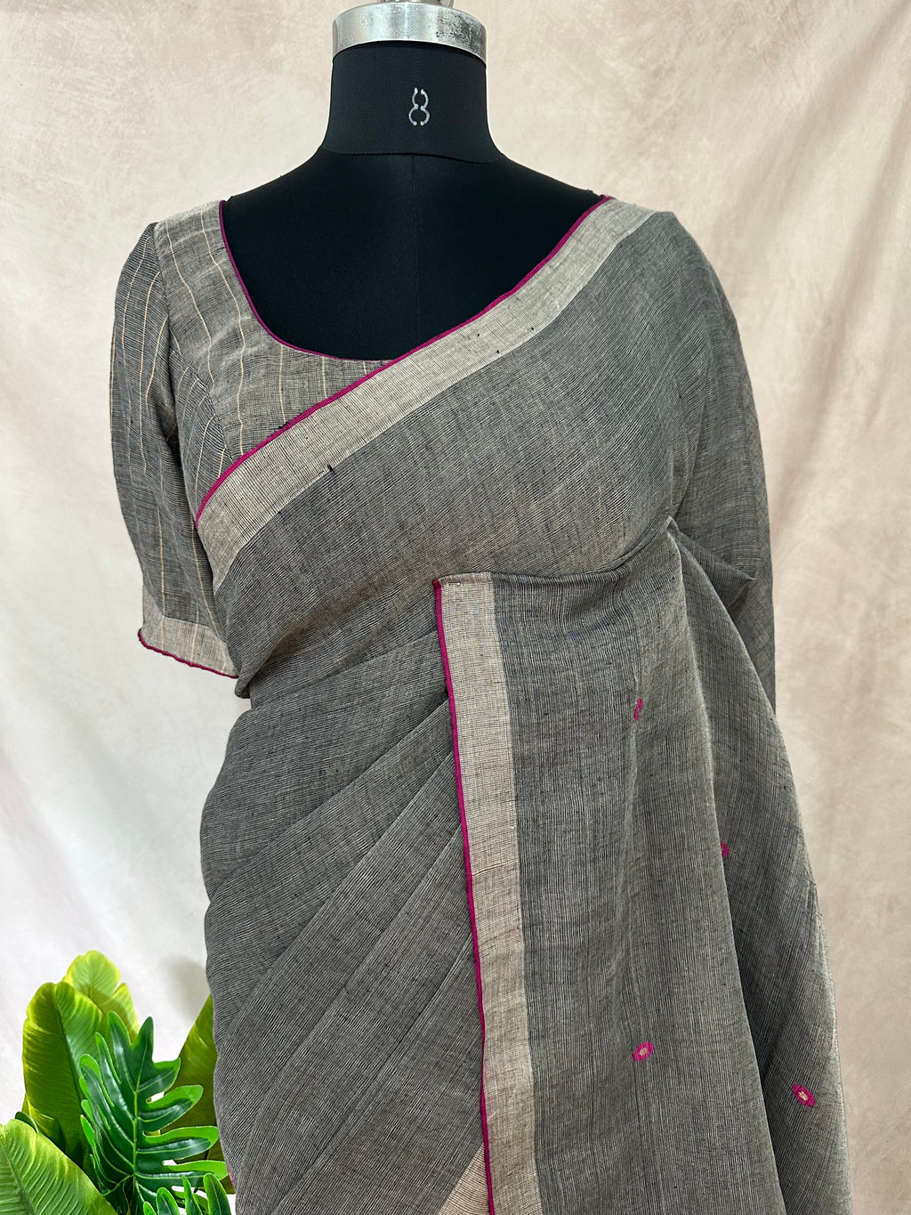 100 count tissue linen saree with hand jamdani, with stitched blouse
