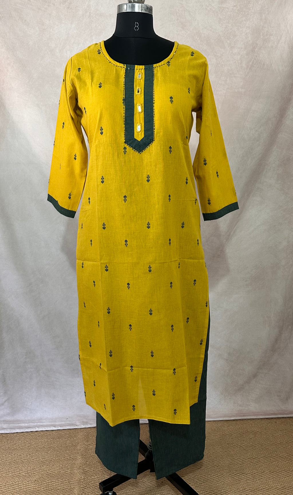 Cotton kurti with mirror work and bottom