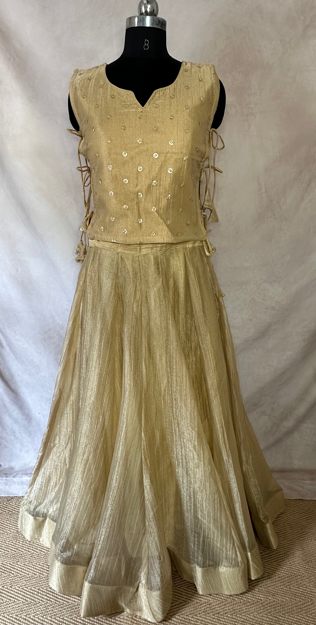 Gold tissue lehanga