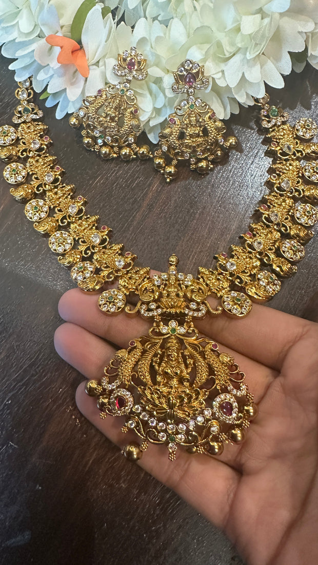 Neckalce with earring