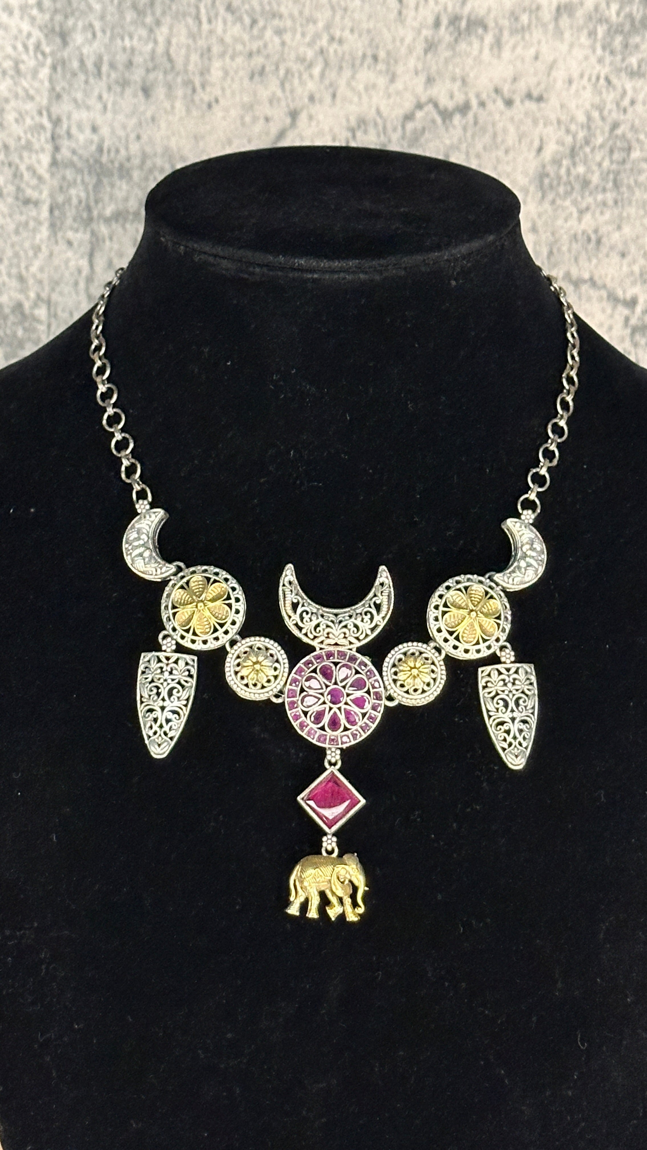 Dual tone necklace and earring