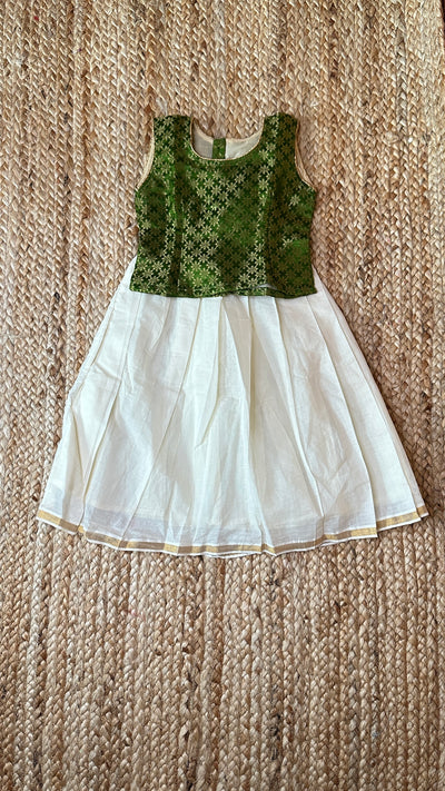 Green blouse and cotton tissue skirt