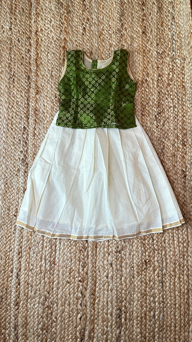 Green blouse and cotton tissue skirt