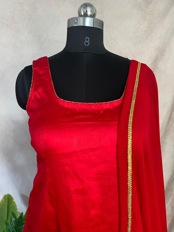 Red silk short kuti with Banarsi brocade flared palazzo