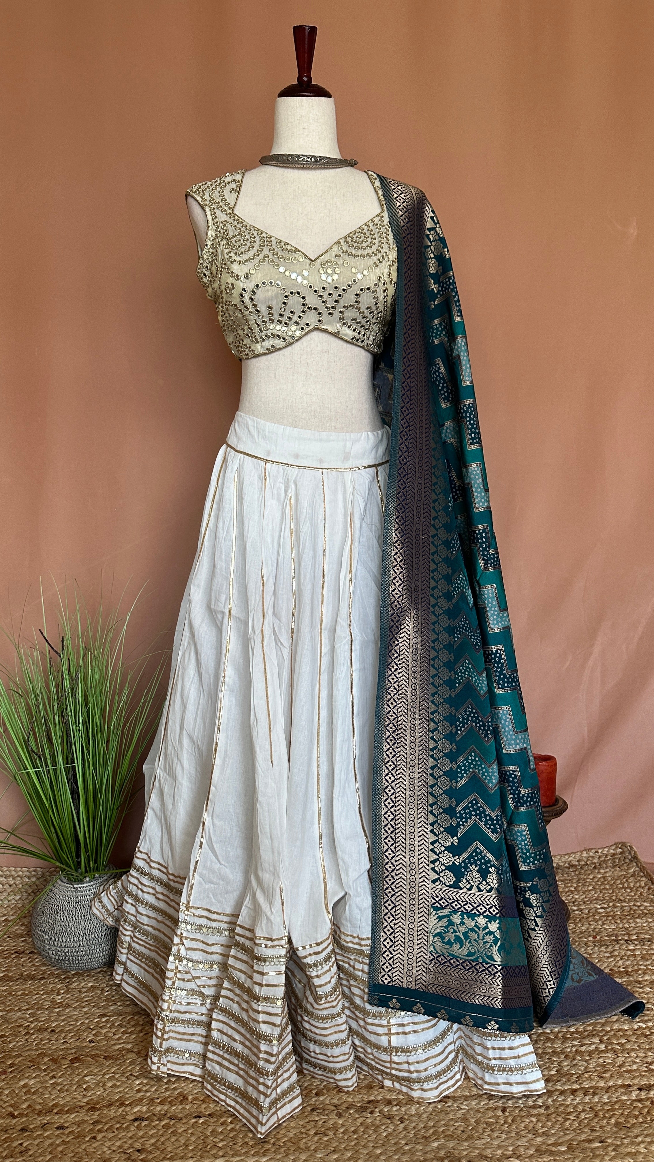 Off white 10 m flare skirt for garba with Dupatta