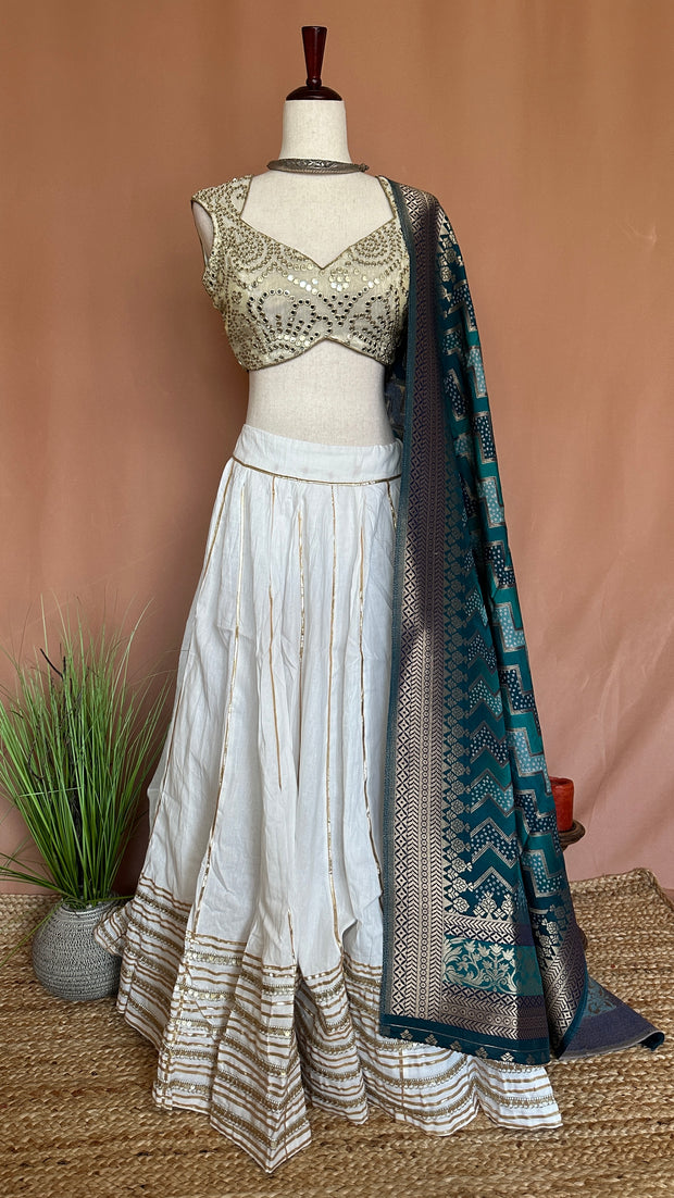 Off white 10 m flare skirt for garba with Dupatta