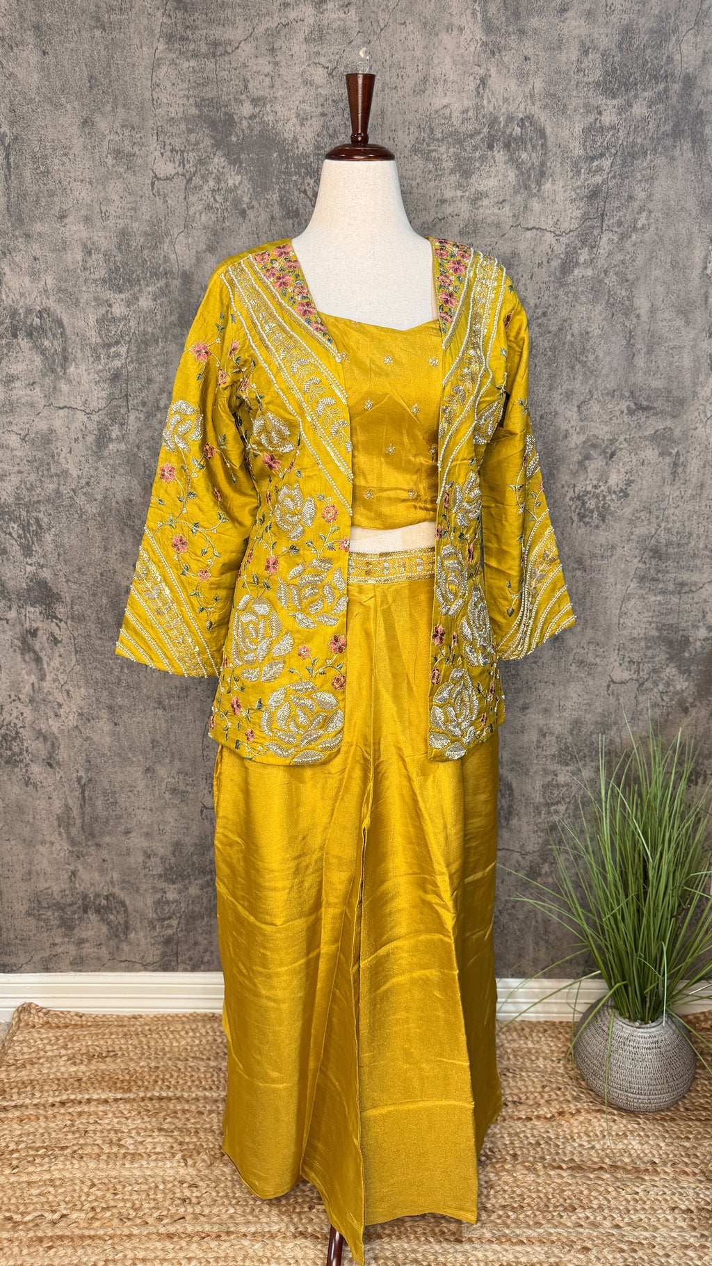 Crop top designer jacket and palazzo