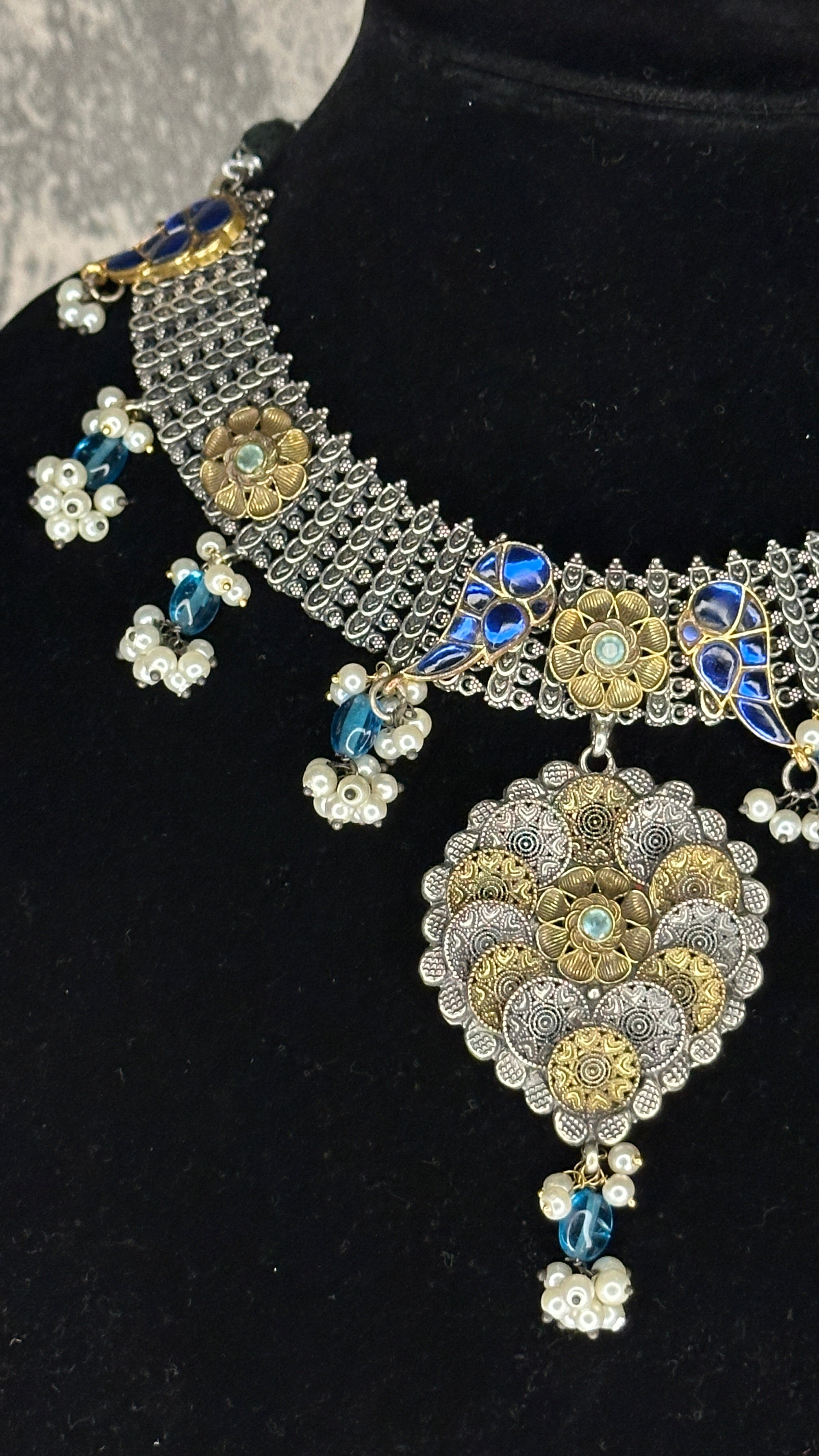 Dual tone necklace with jhumka