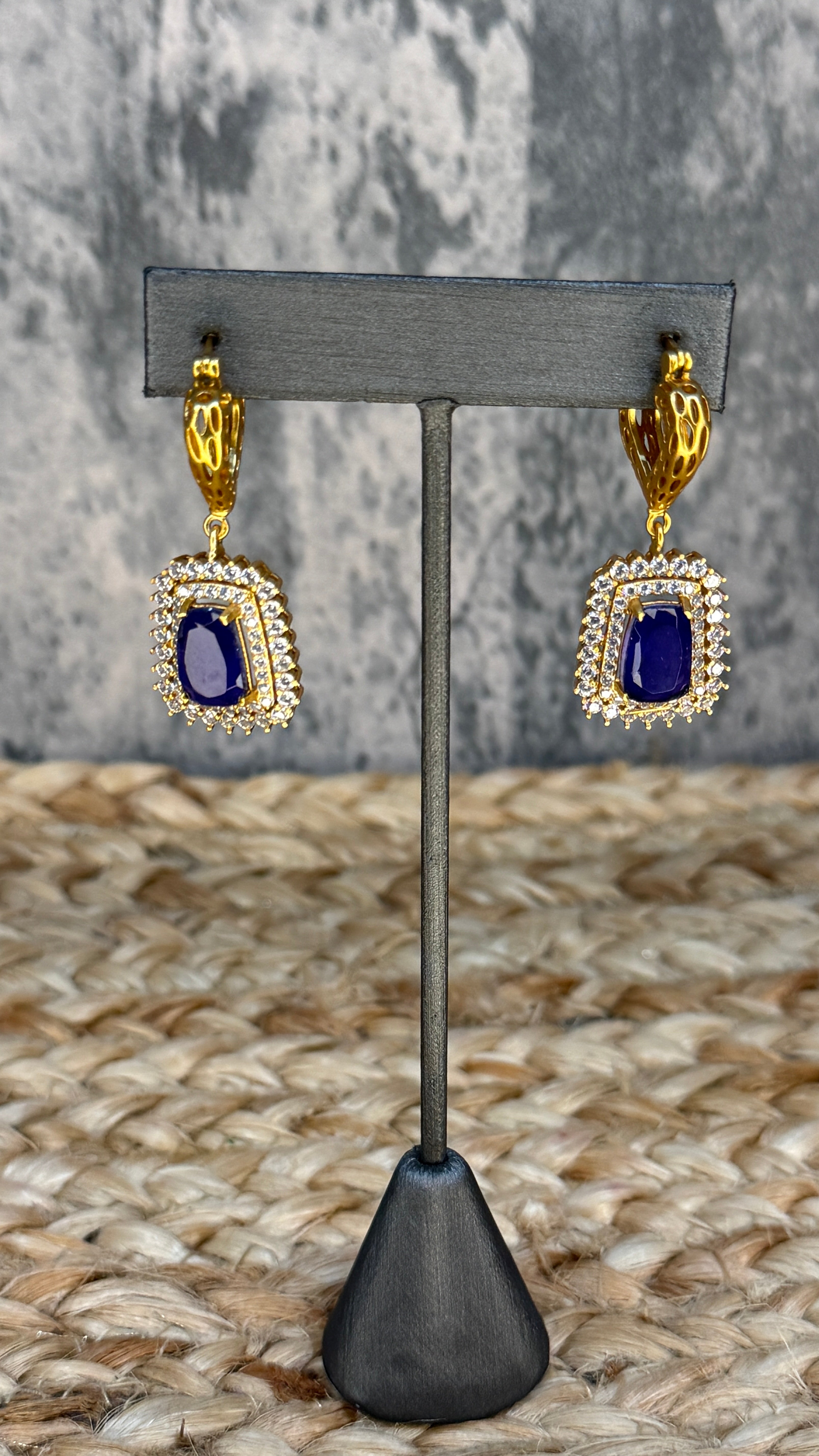 Earring with Blue stone