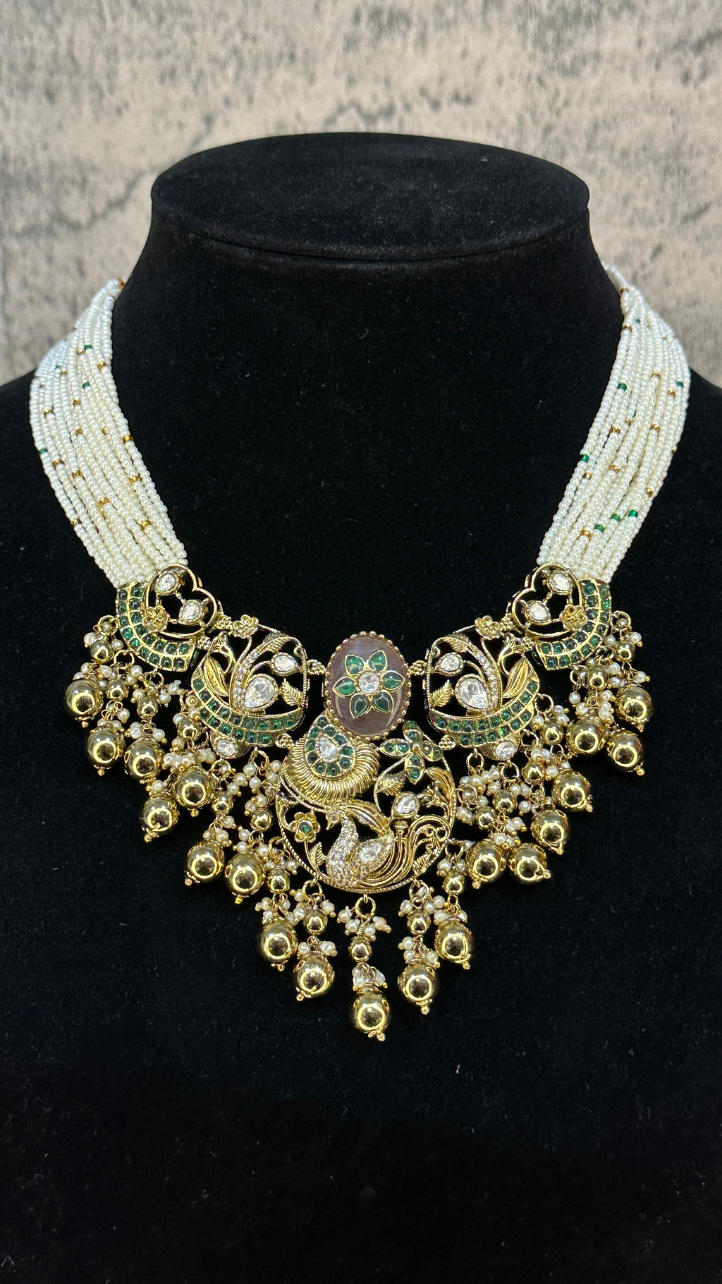 Designer replica Necklace with light pink stone and earring