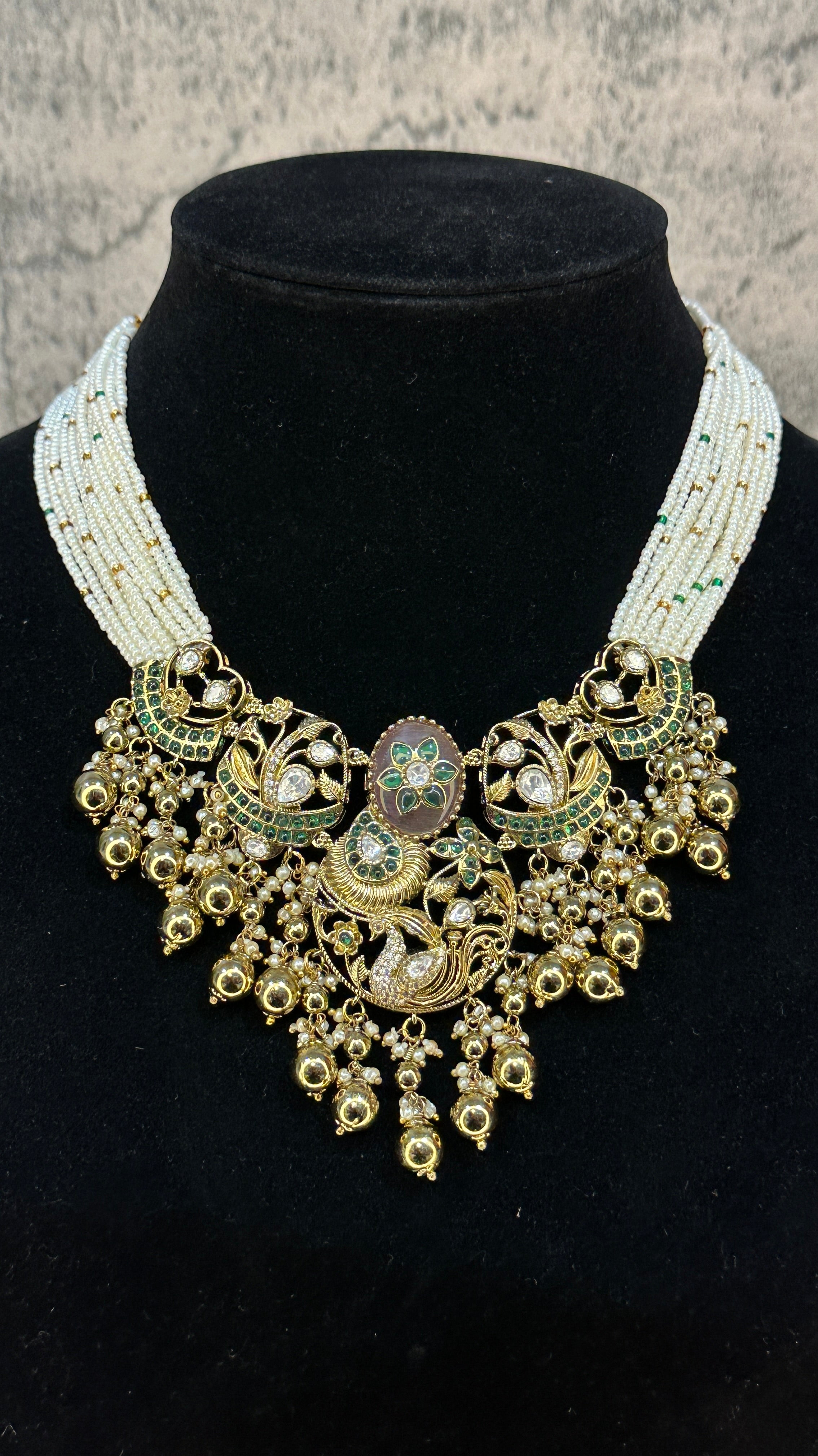 Designer replica Necklace with light pink stone and earring