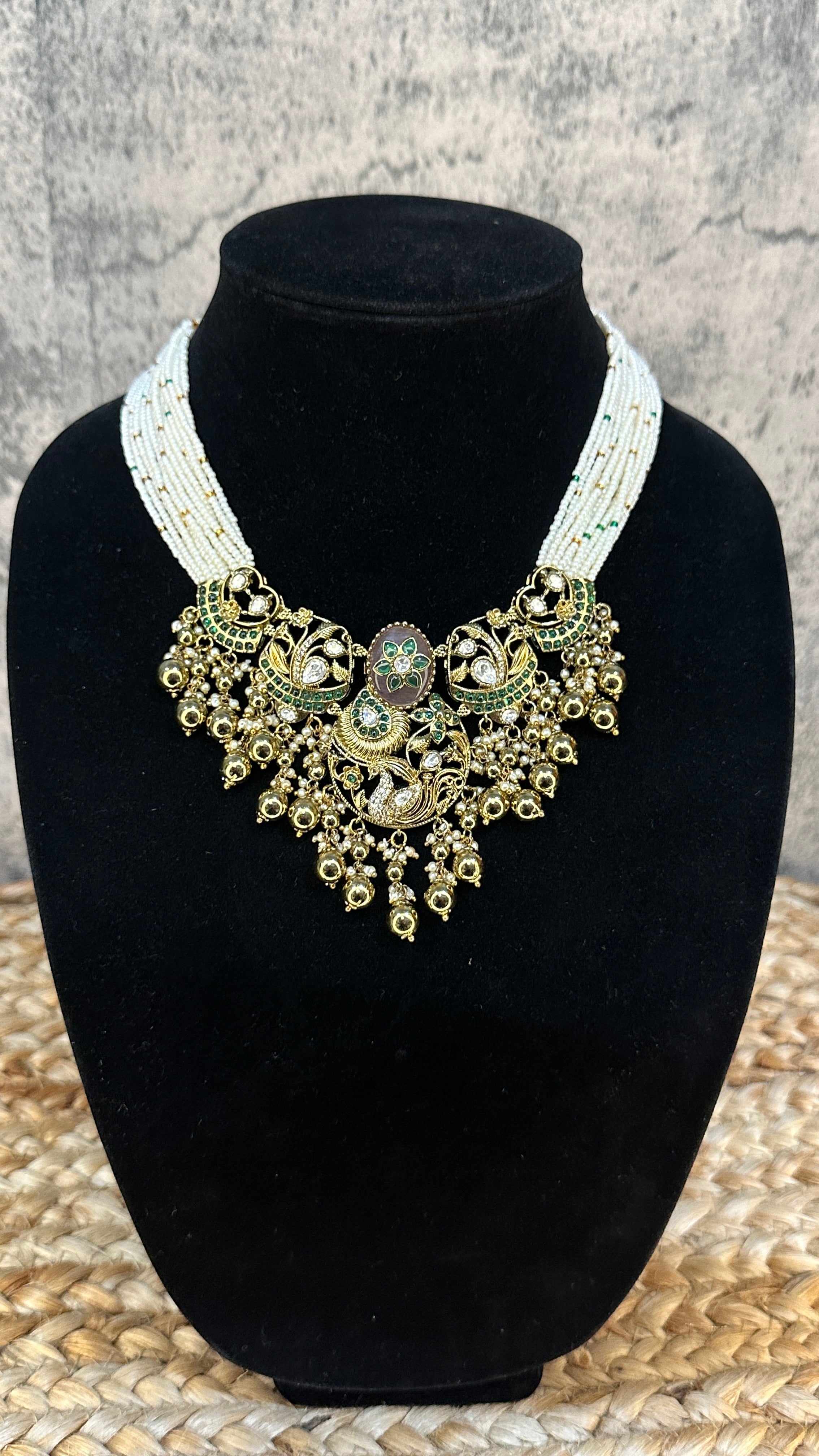 Designer replica Necklace with light pink stone and earring