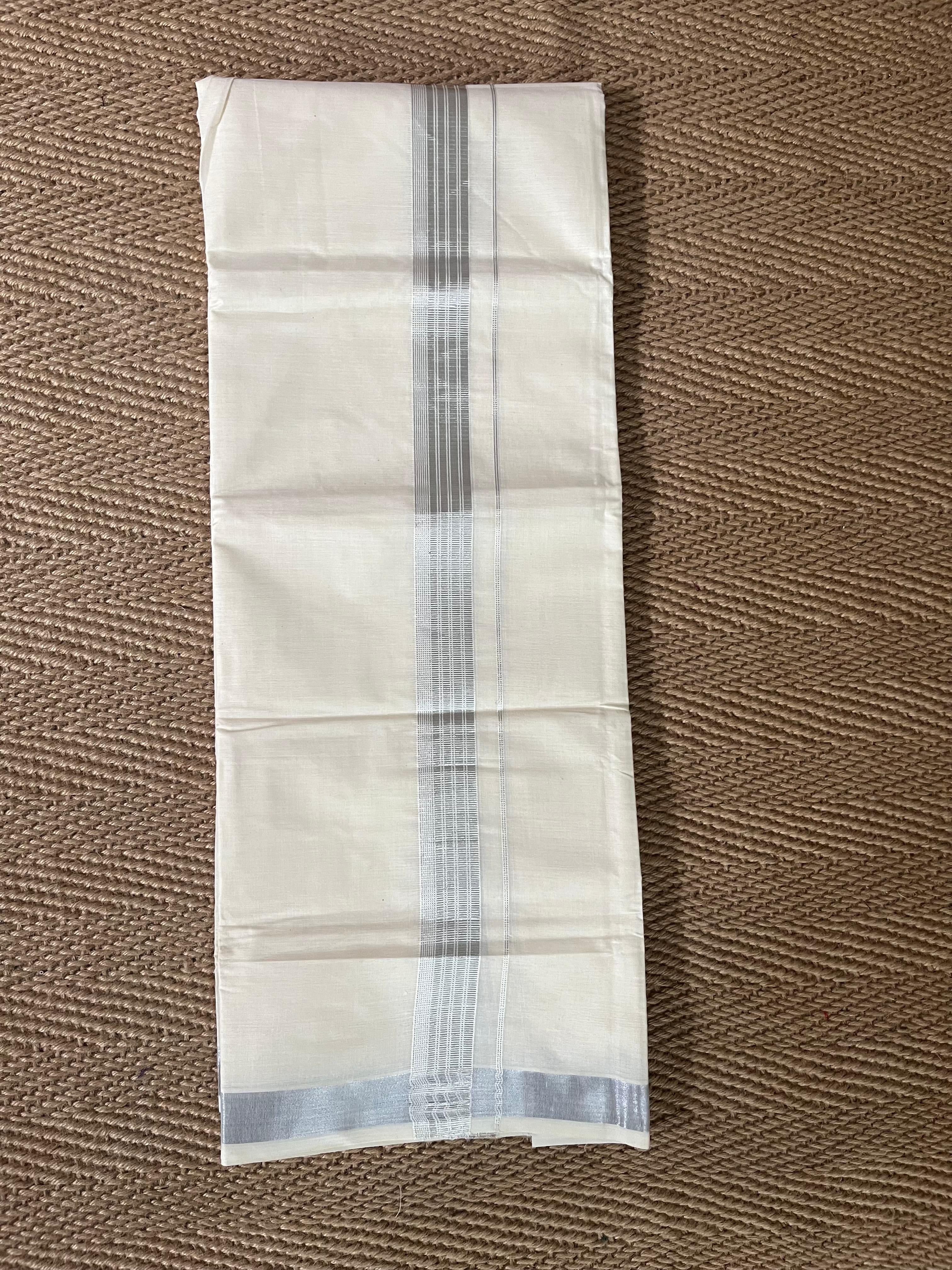 Silver Mundu