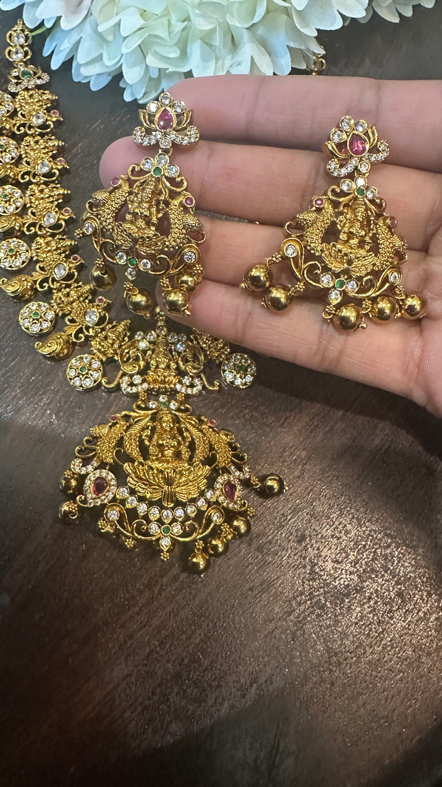 Neckalce with earring