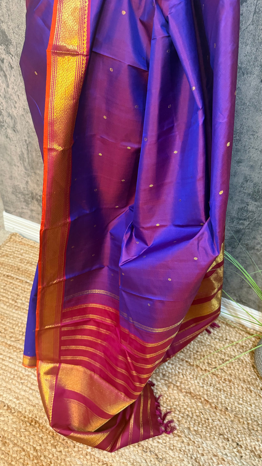 Handloom Purple kanchivaram pure silk saree with Orange border