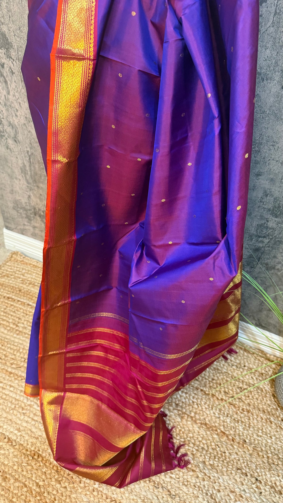 Handloom Purple kanchivaram pure silk saree with Orange border