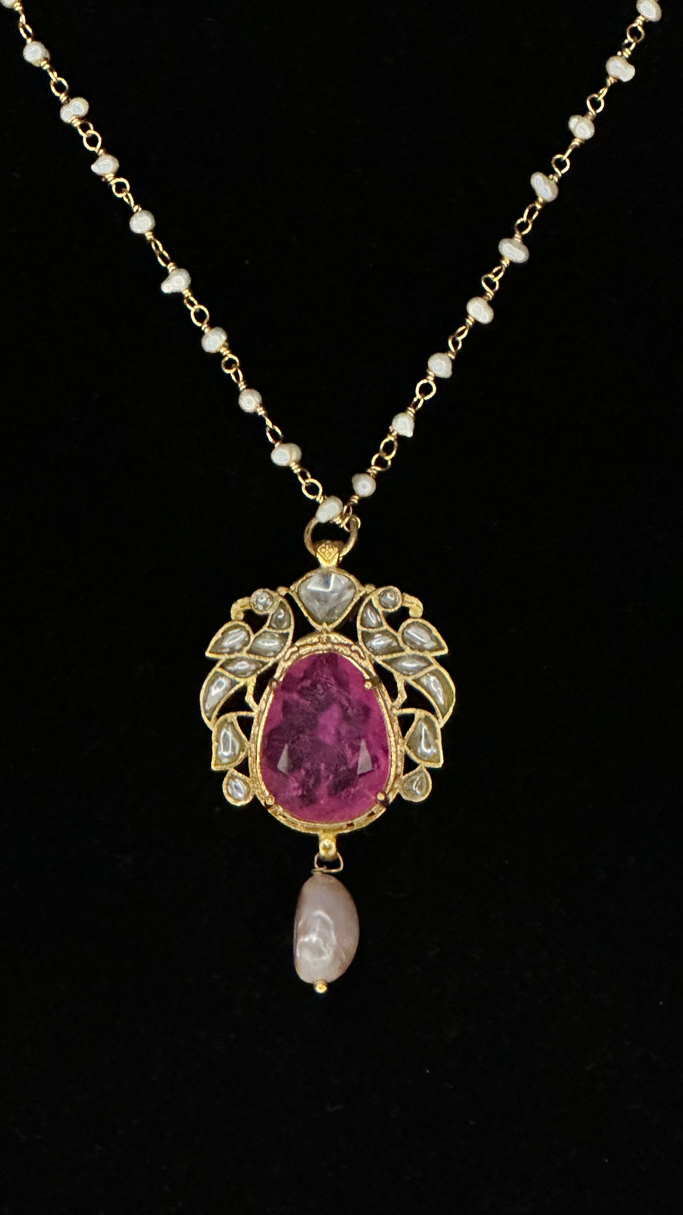Jadu kundan stone snf pink stone with pearl chain