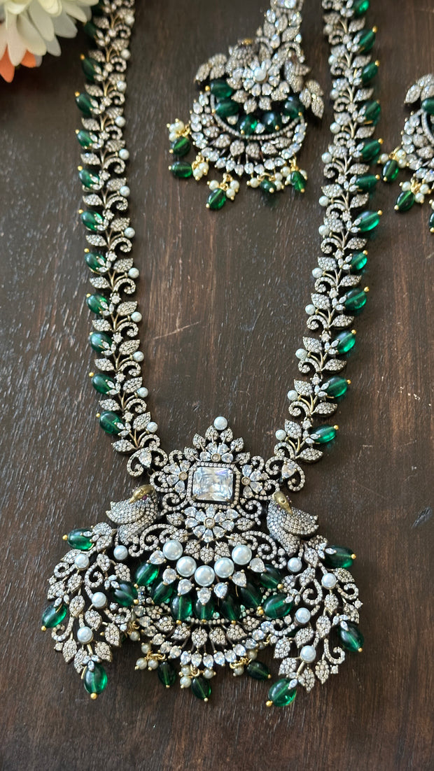 Neckalce with earring