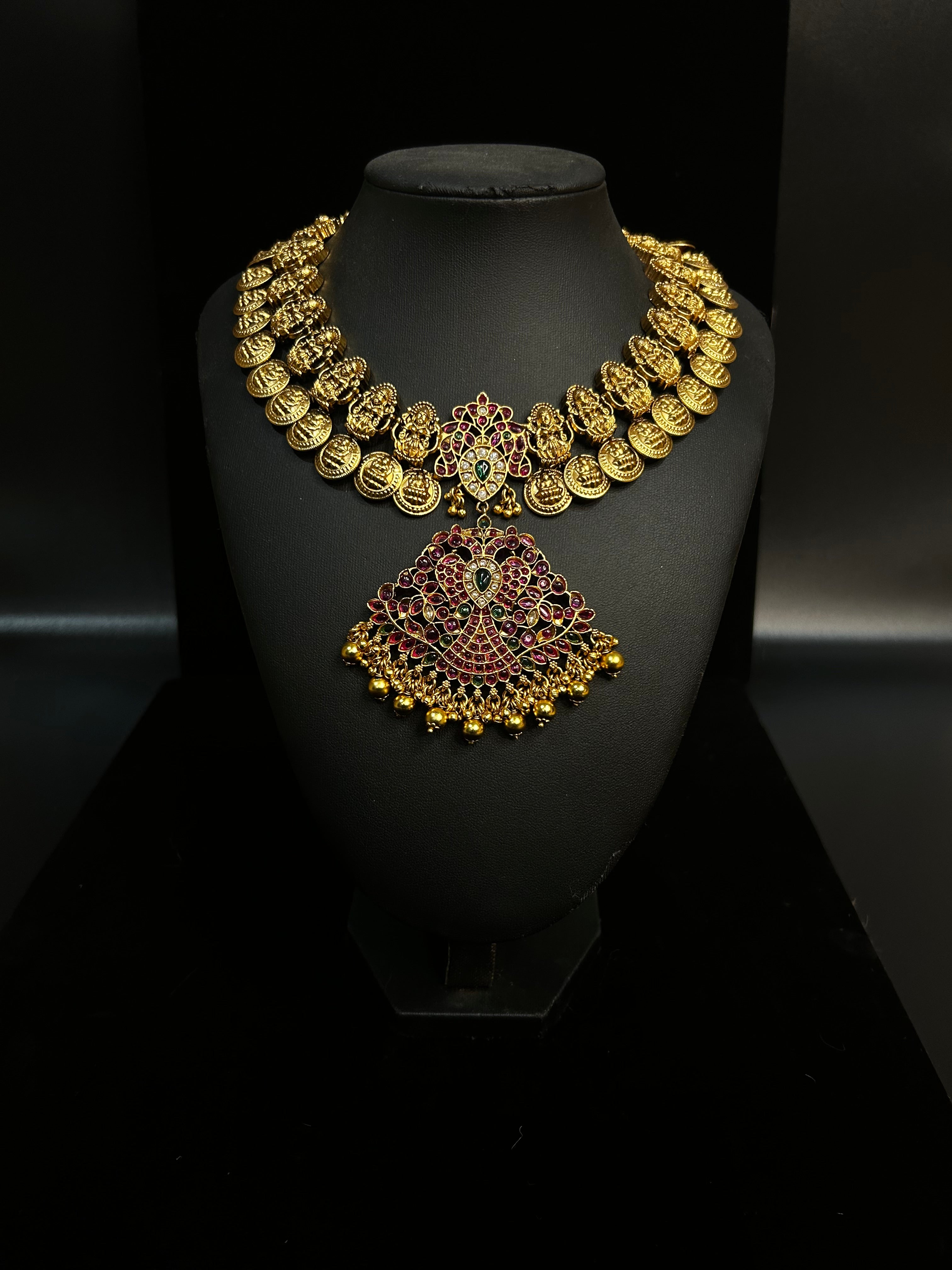 Necklace with pendent and jhumka