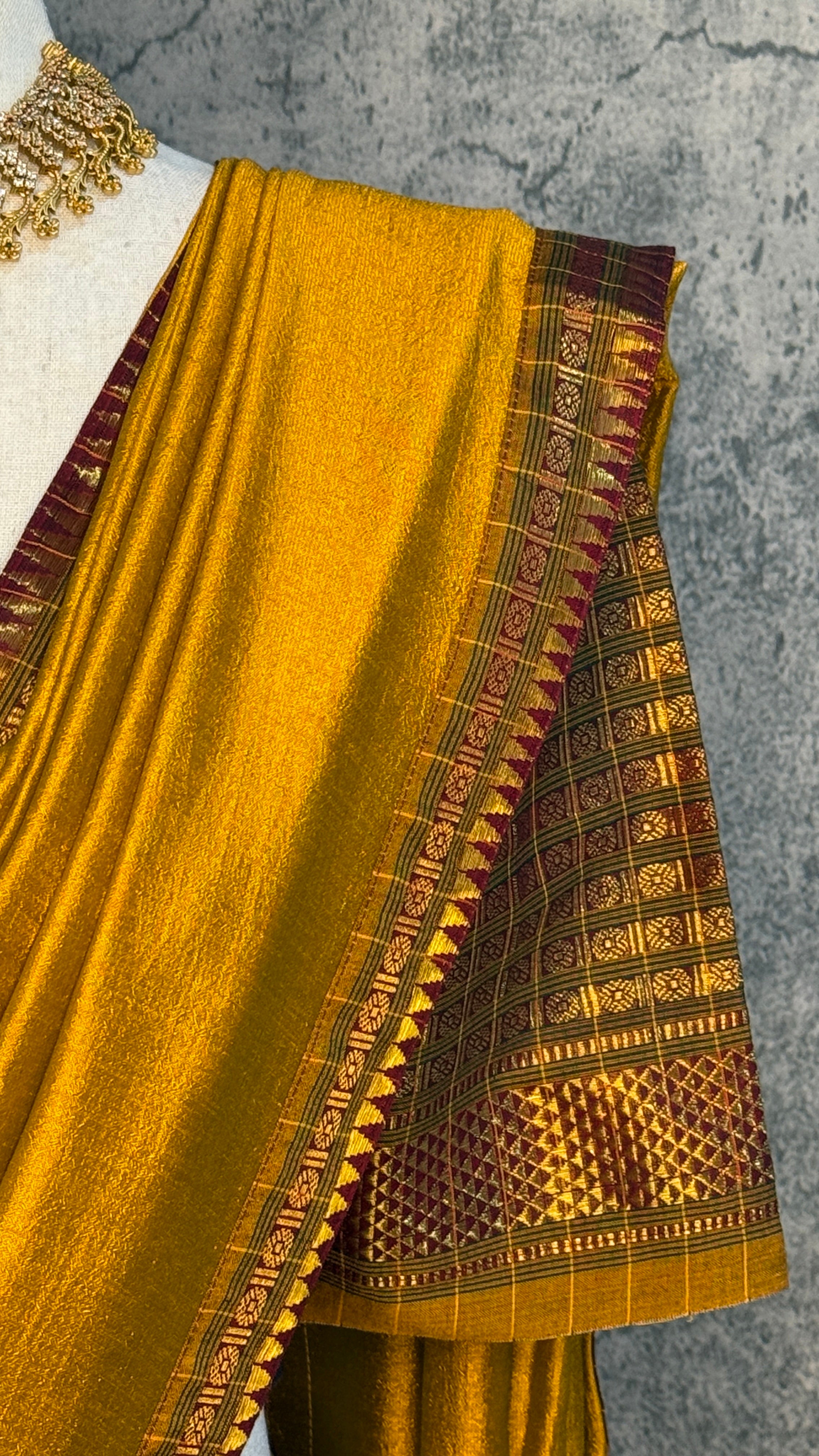 Brown narayenpettu cotton silk dhavani