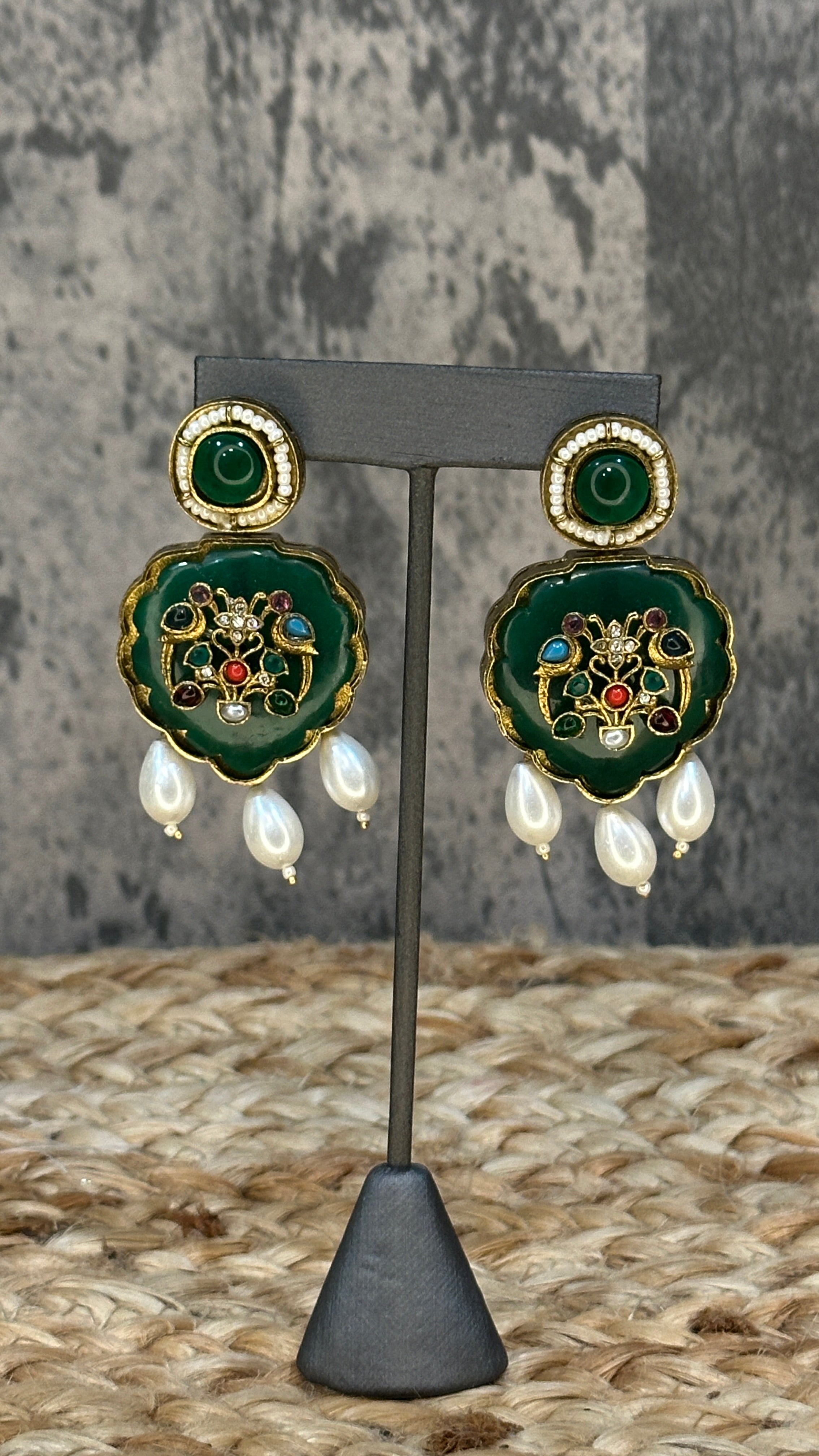 Necklace with Green and multi color stones