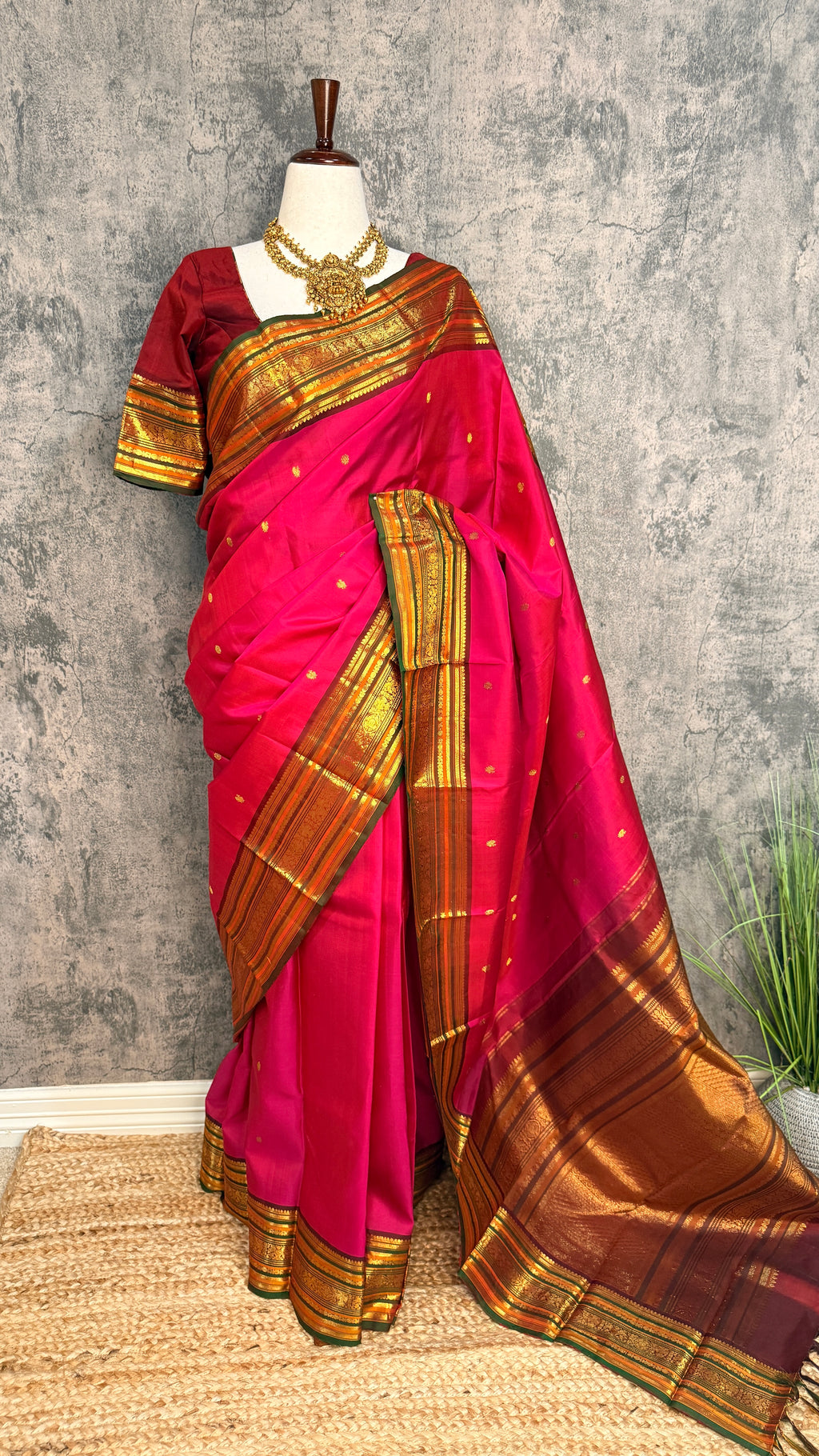 Pure handloom kanchivaram pink saree with multi color and 2gm zari border