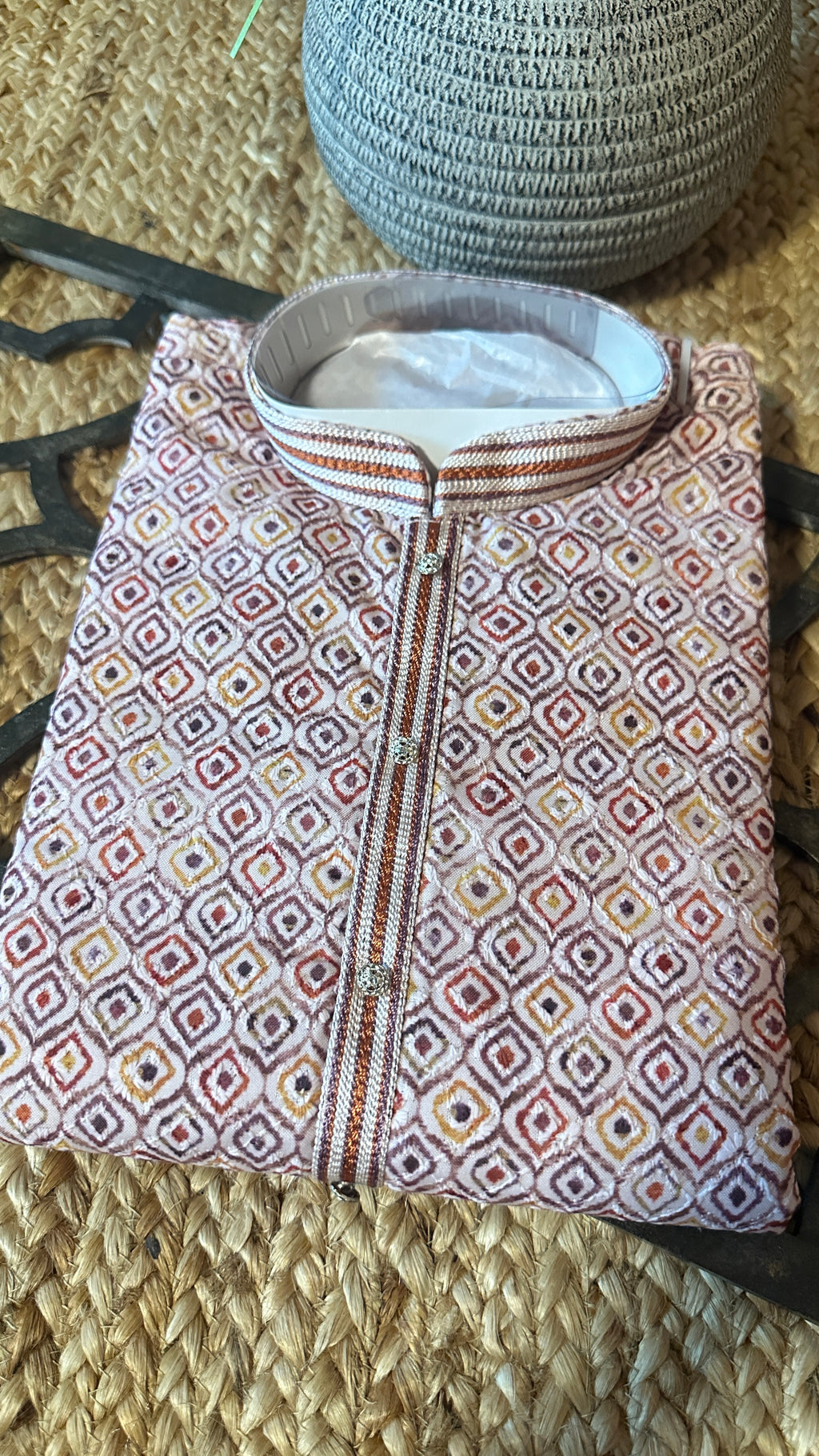 Cotton Kurta wirh thread and sequins work