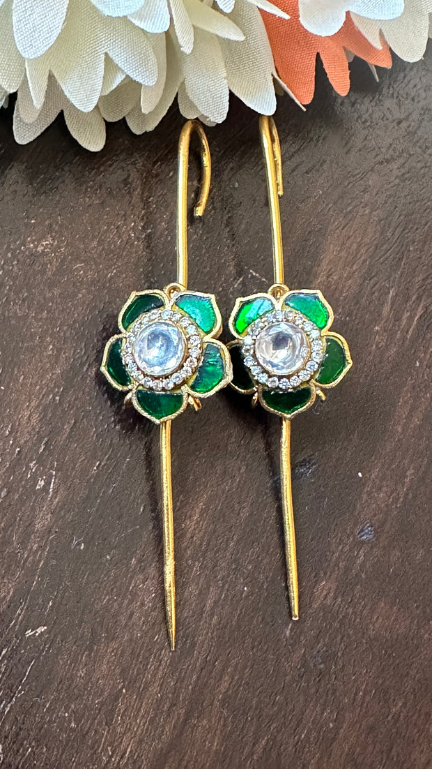 Green color kundan stone ear pin/cuff