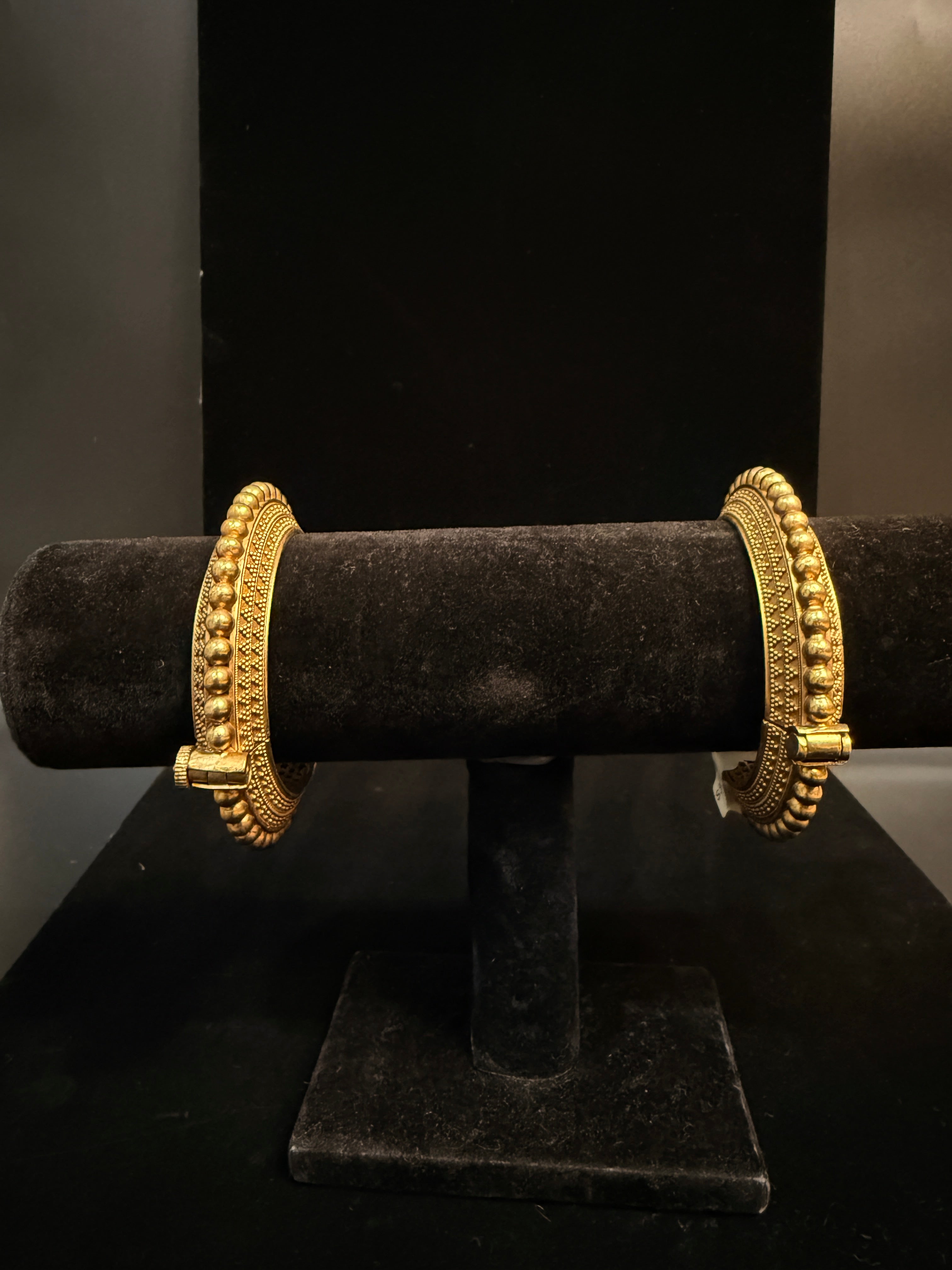 Handmade Antique gold openable kada (fits 2.6 to 2.10)