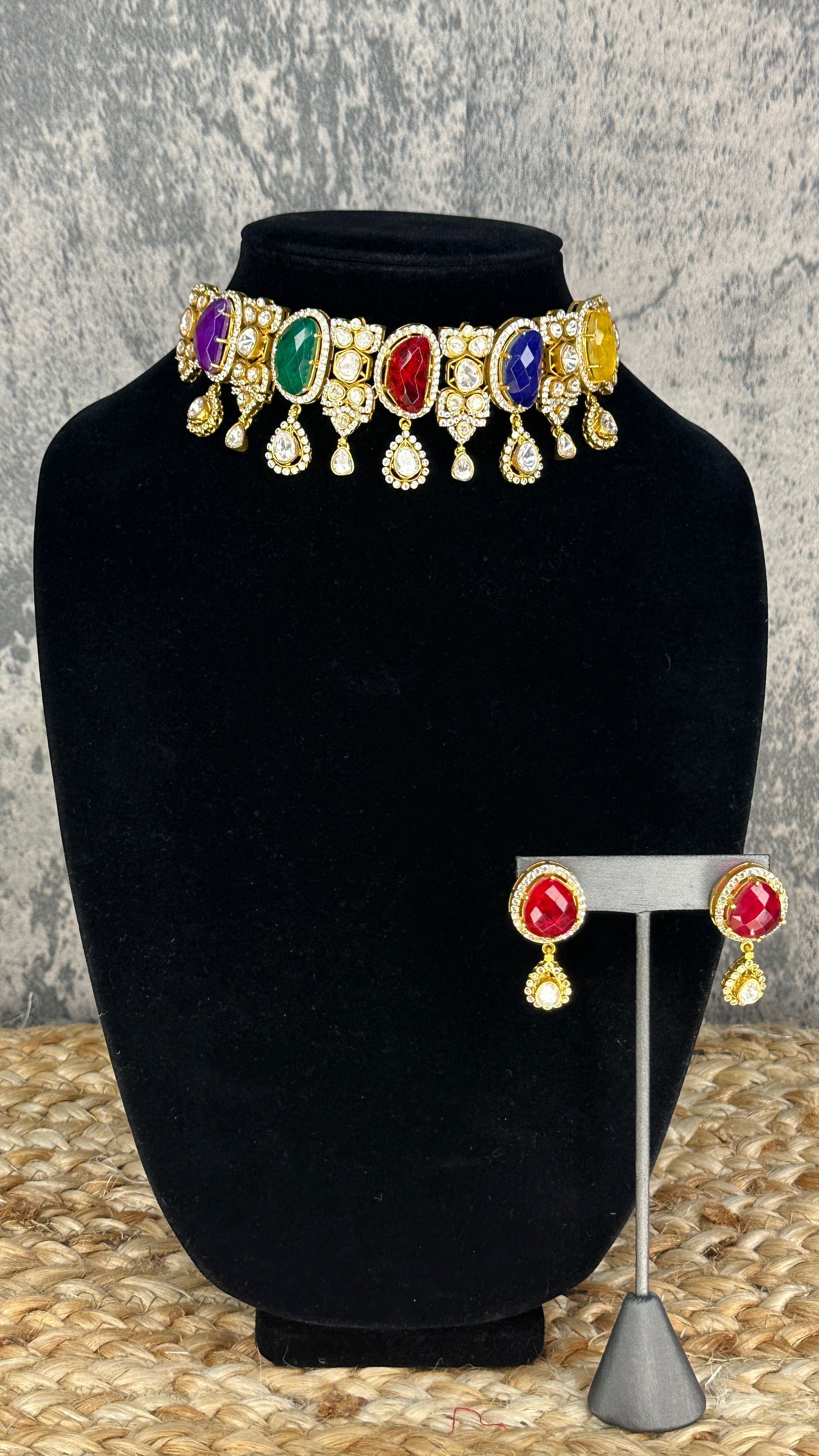 Choker with multi color and moissanite stone