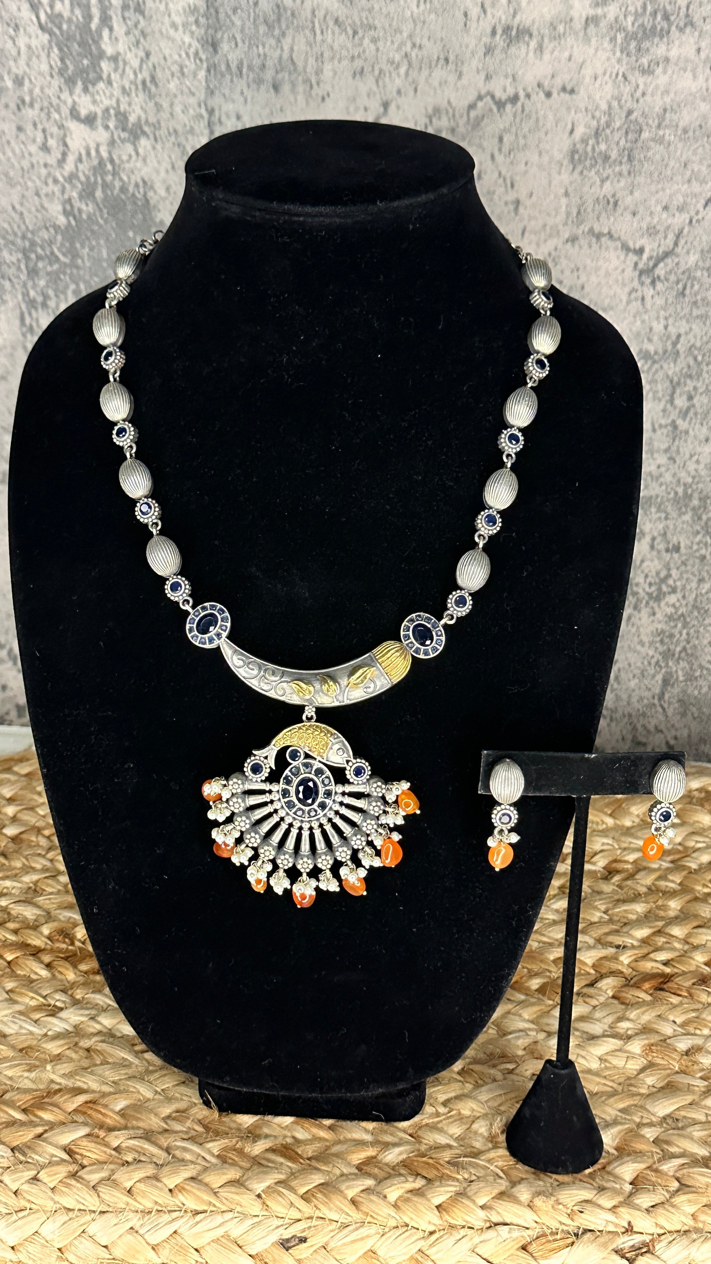 Dual tone necklace and earring
