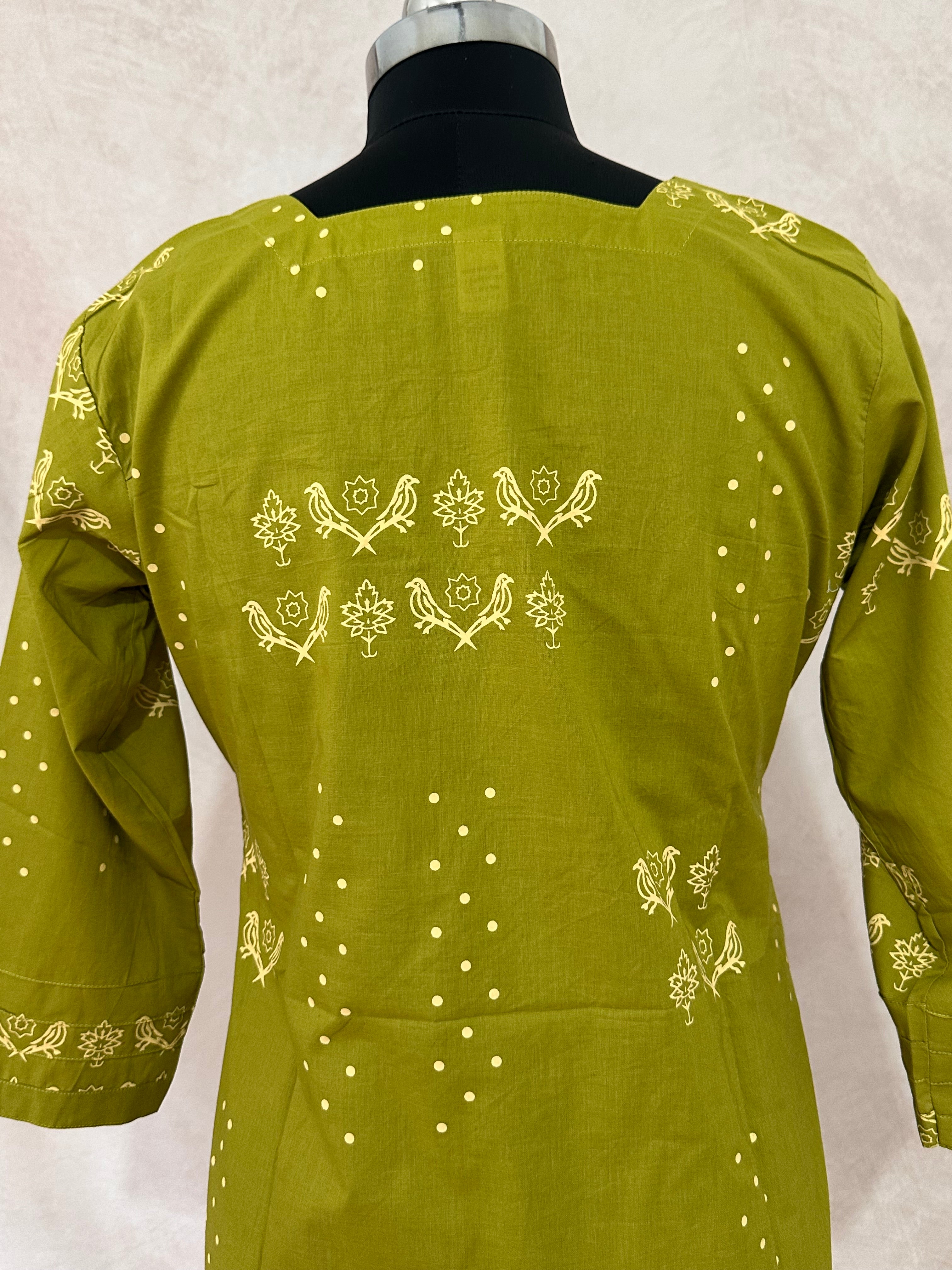 Green kurti with mirror work
