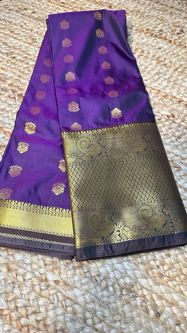 Gift saree, (no pico and fall)