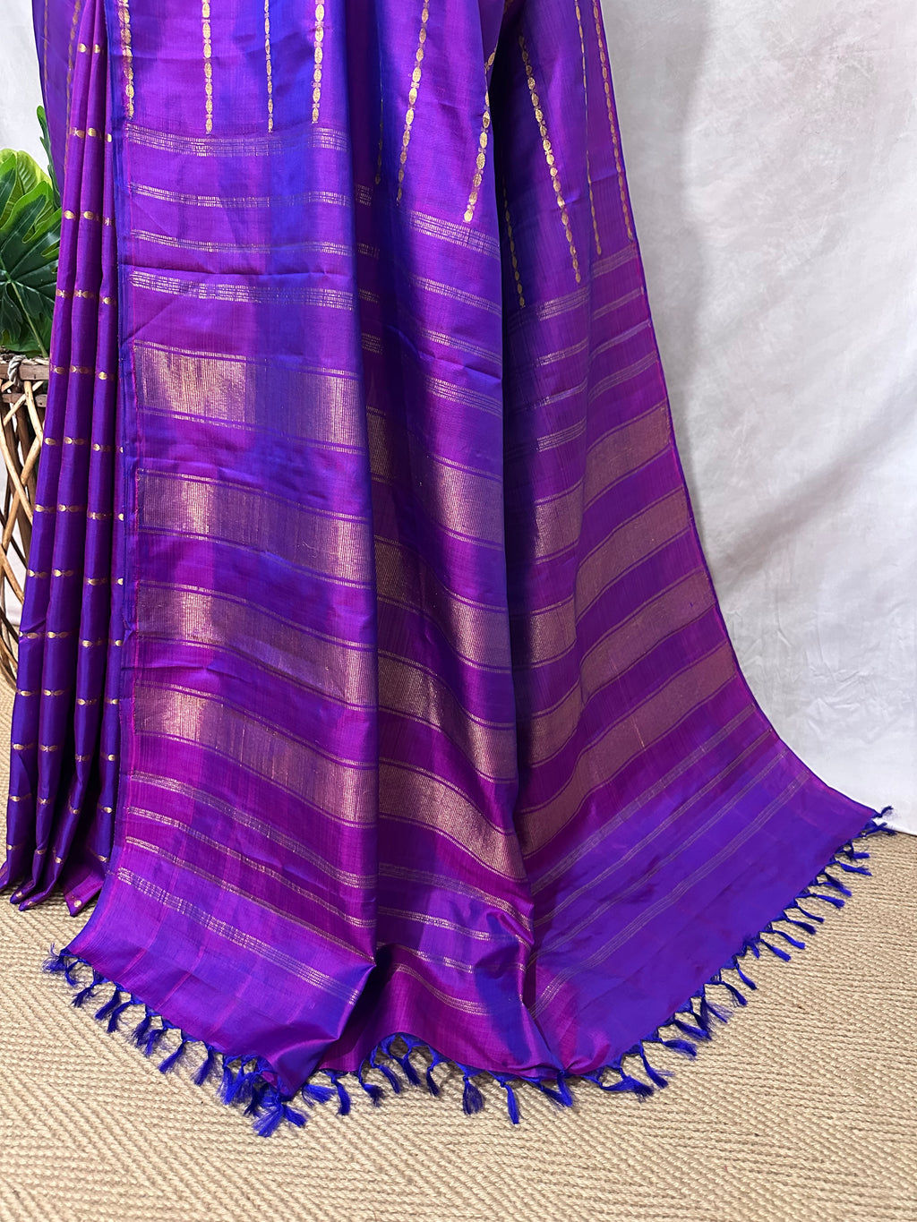 Pure handloom kanchivaram saree with 2gm zari, stitched blouse