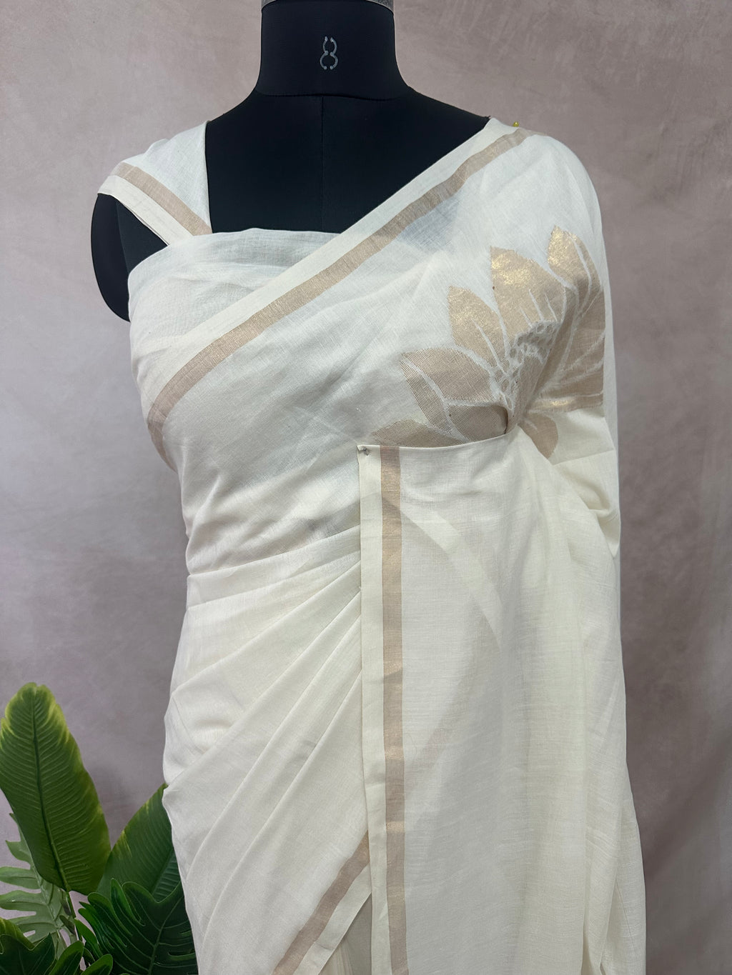 Padma - Pure cotton Cream color saree with Handloom jamdhani weave