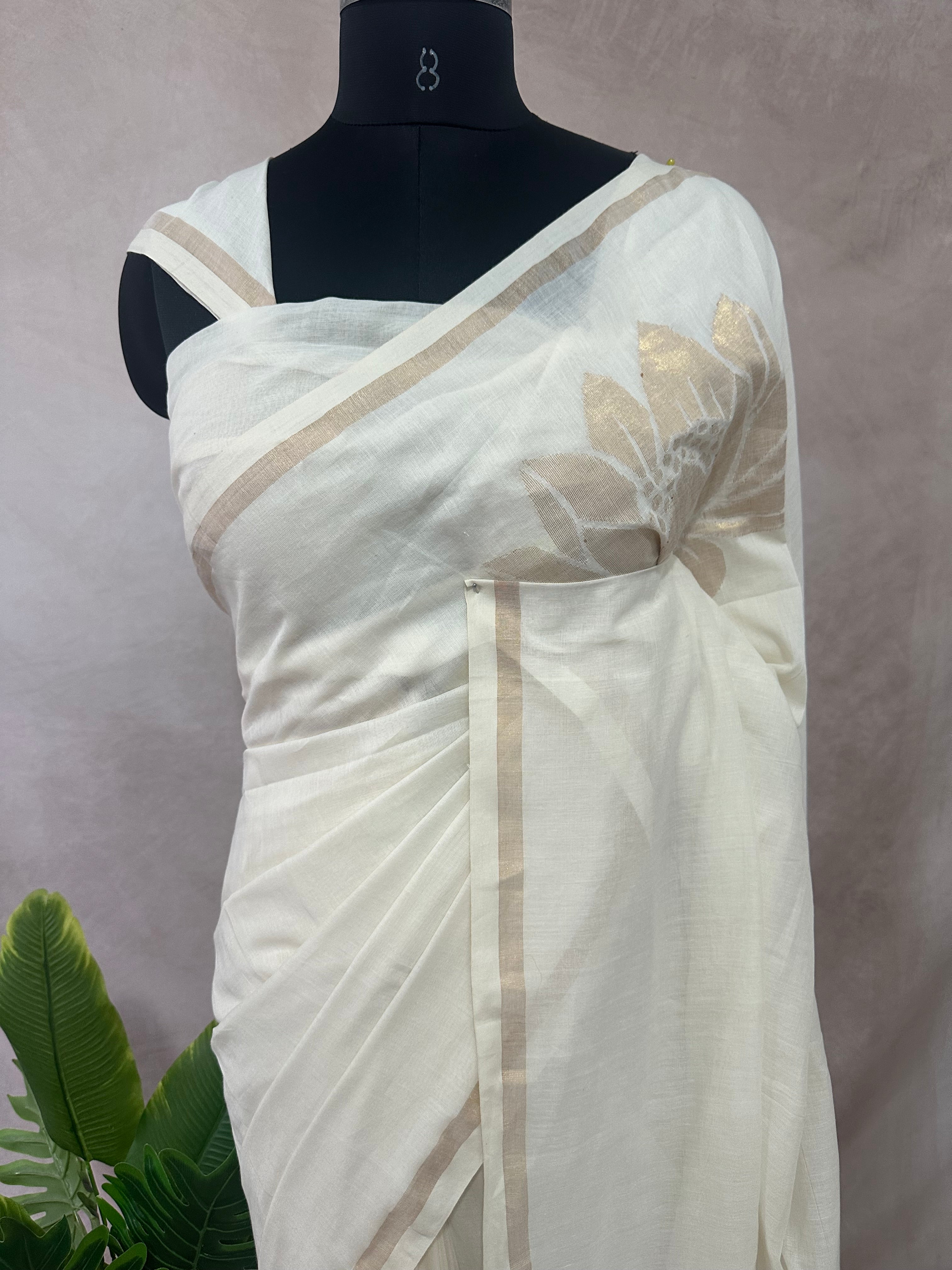 Padma - Pure cotton Cream color saree with Handloom jamdhani weave