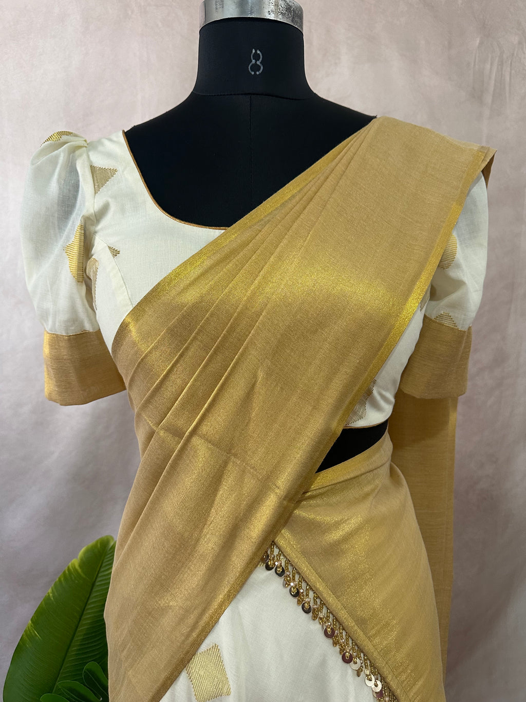 Onam Dhavani - Size 32