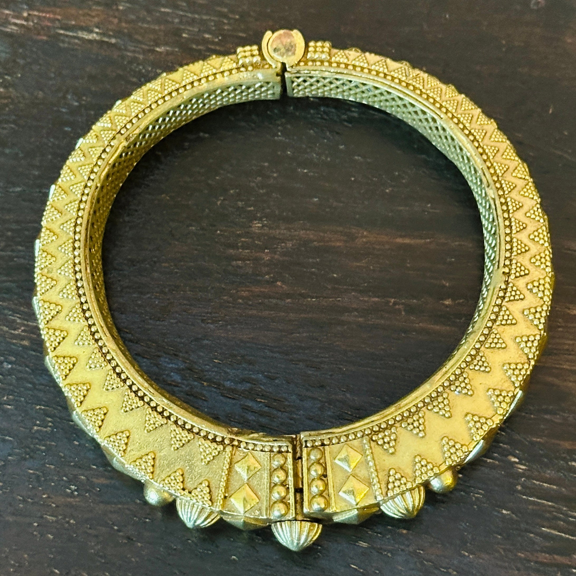 Brass finish bangles (single)
