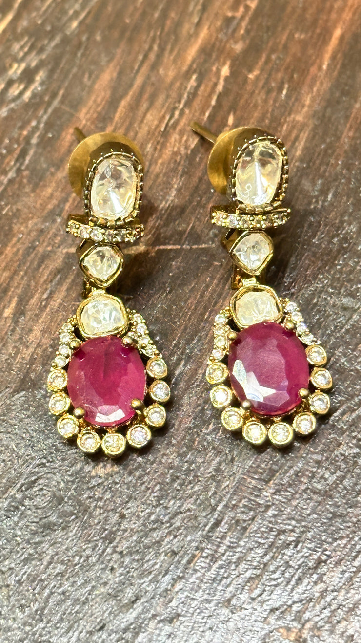 Necklace with moissanite stone, with earring