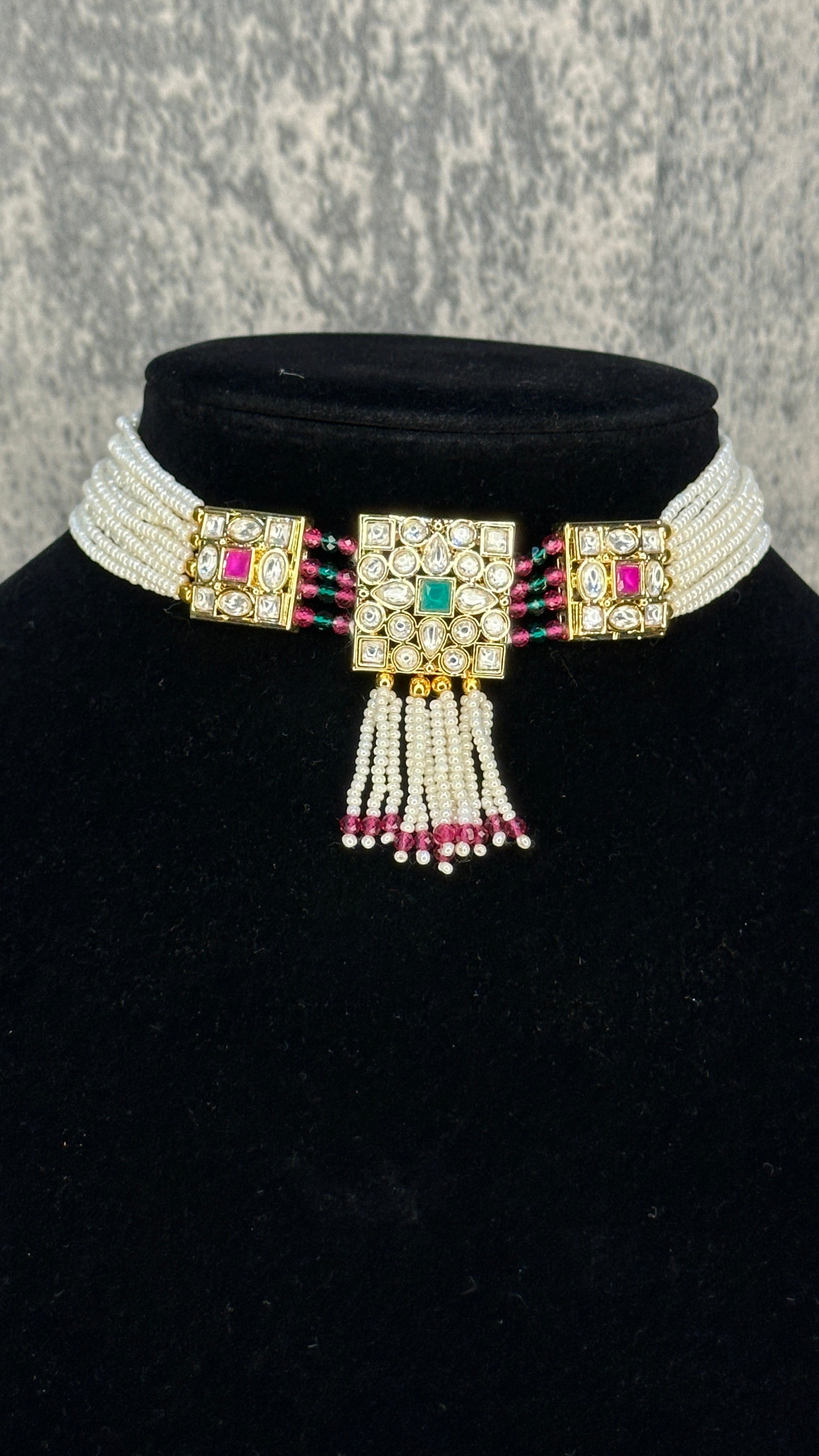 Choker with green and kundan stone