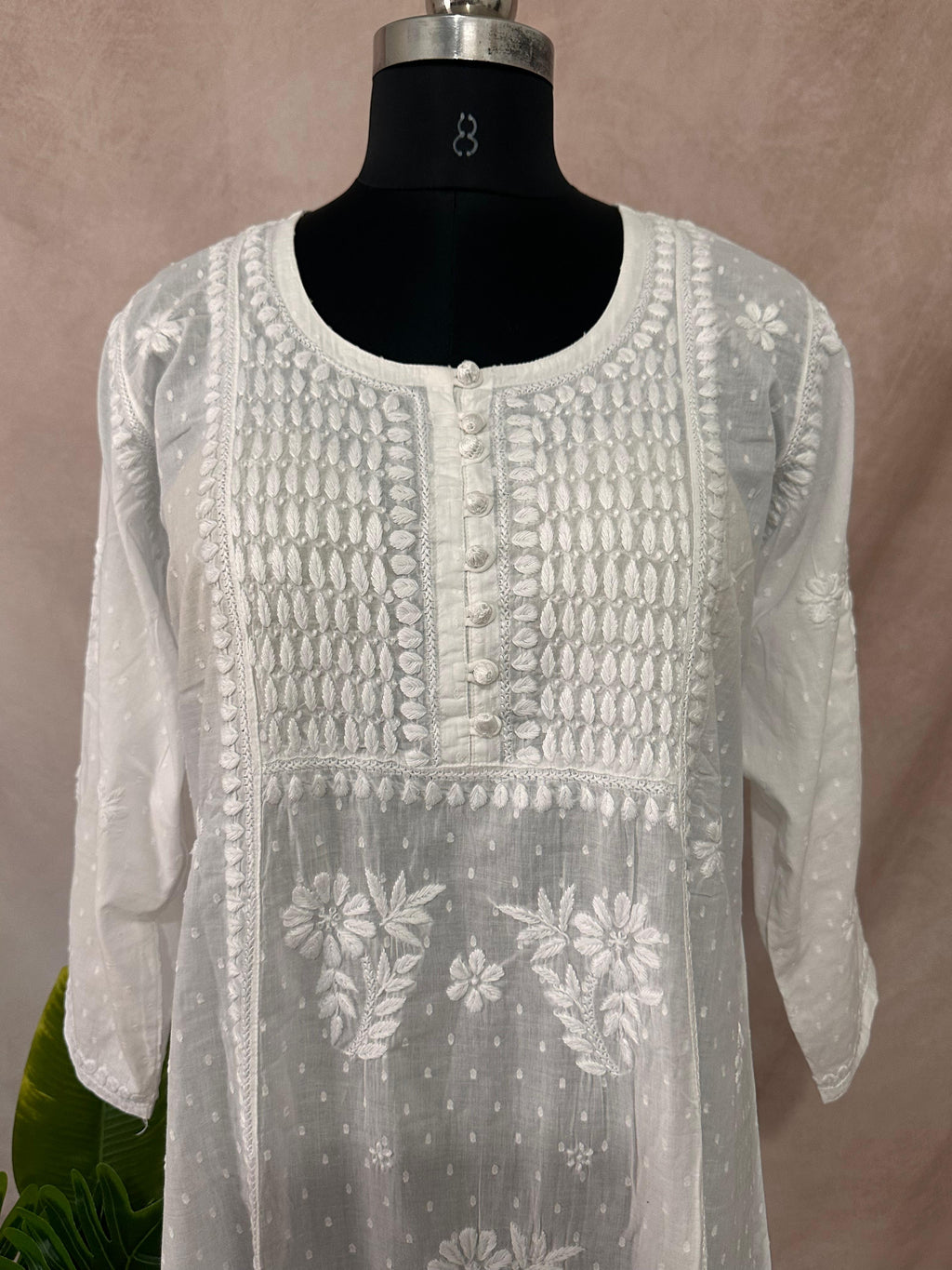 White pure cotton kurti with chikankari work