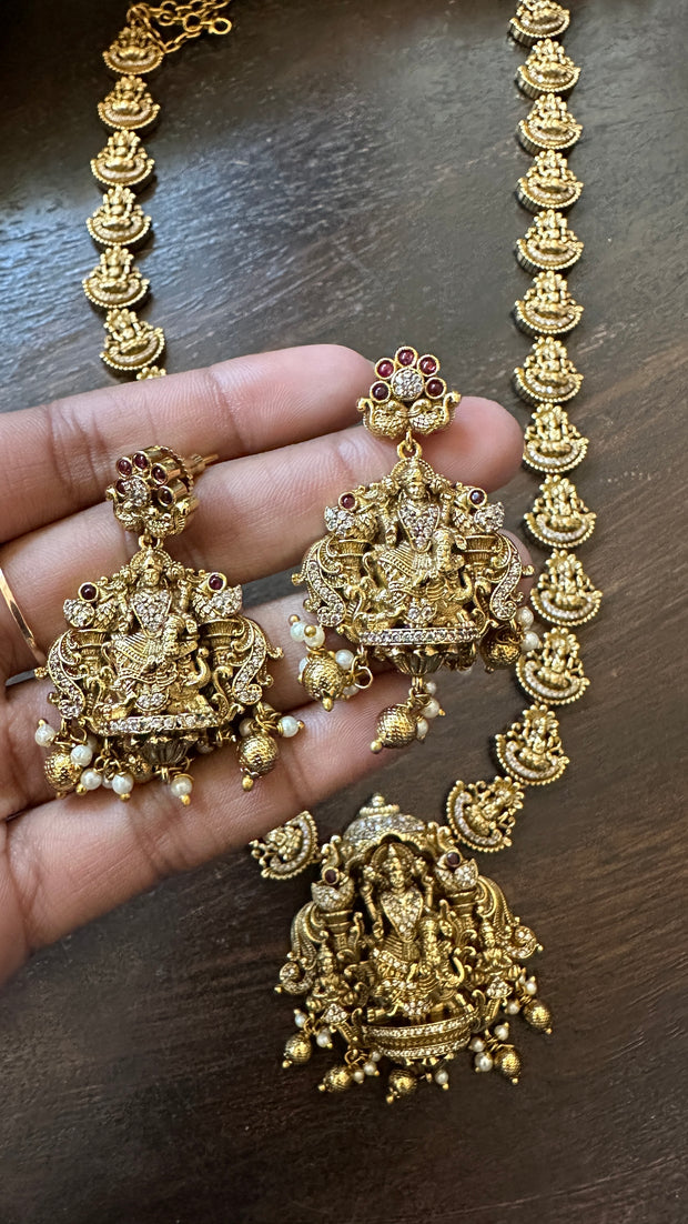 Neckalce with earring