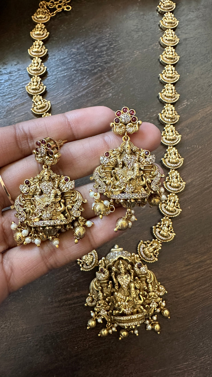 Neckalce with earring